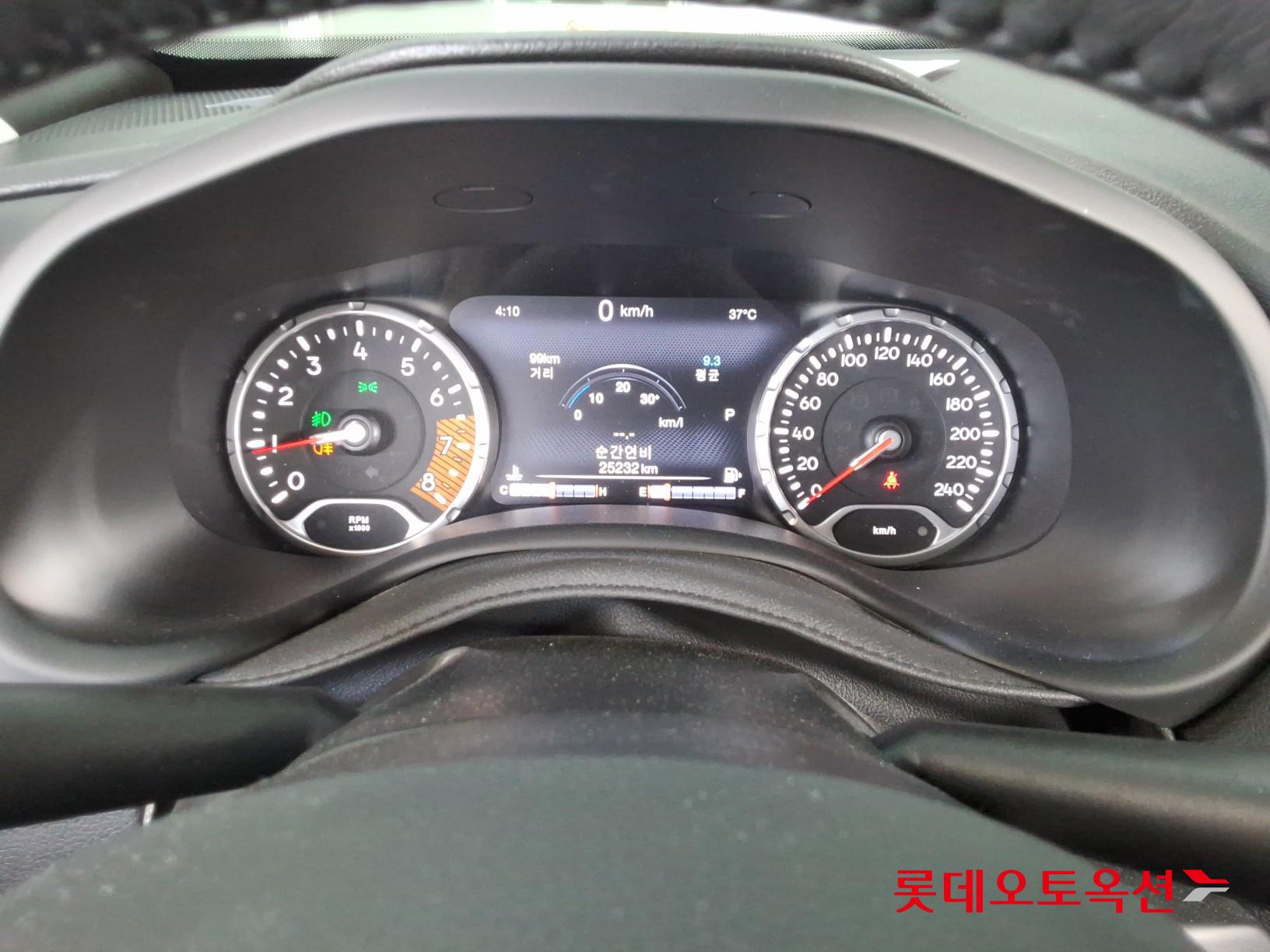 CHRYSLER 짚 레니게이드 - 31