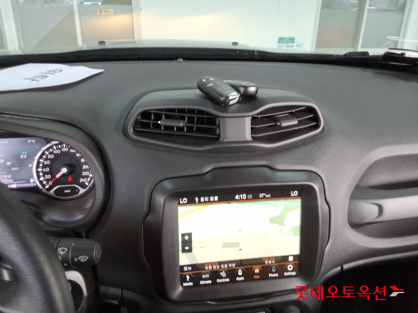 CHRYSLER 짚 레니게이드 - 32