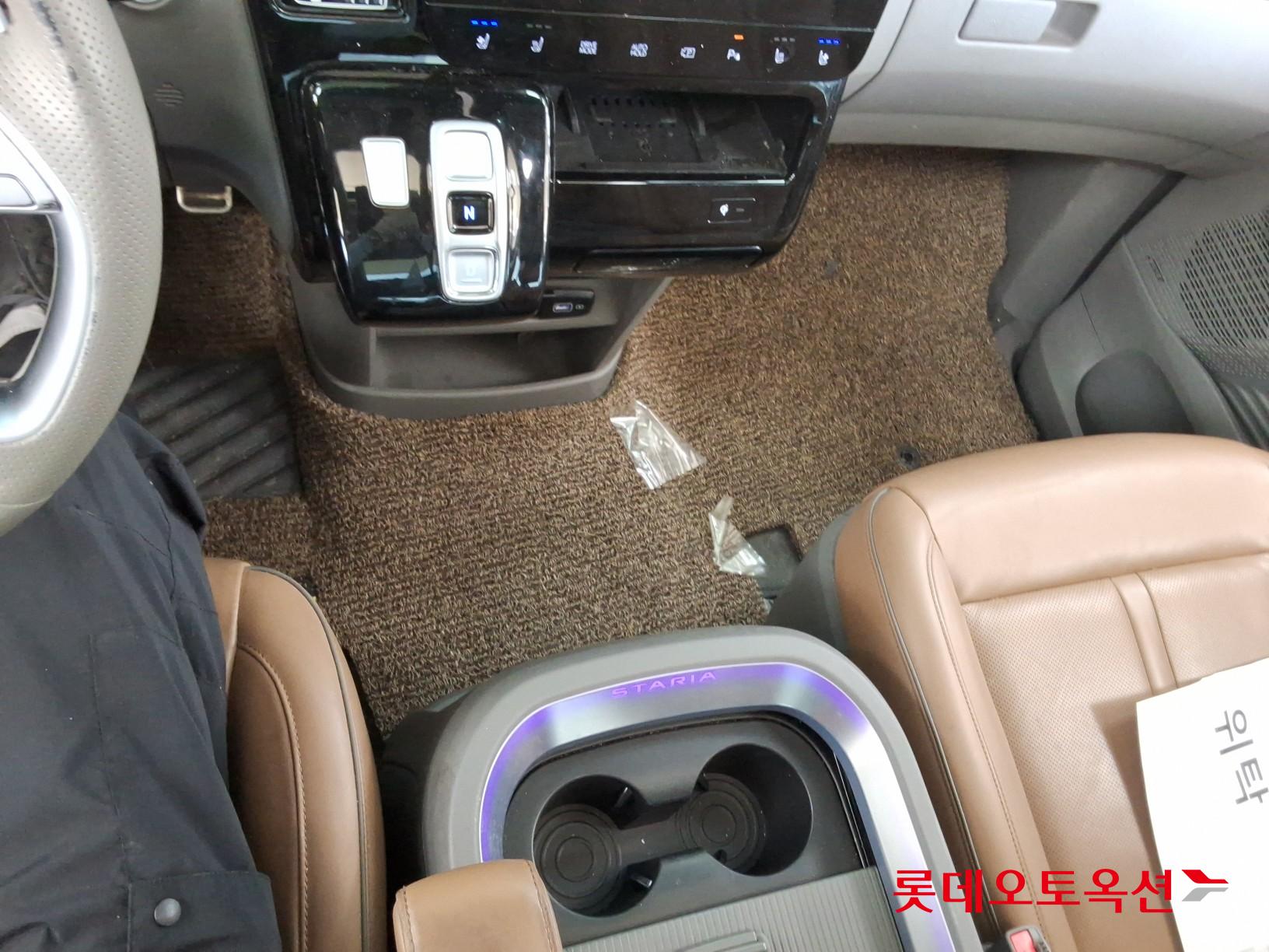 هيونداي ستاريا - 35