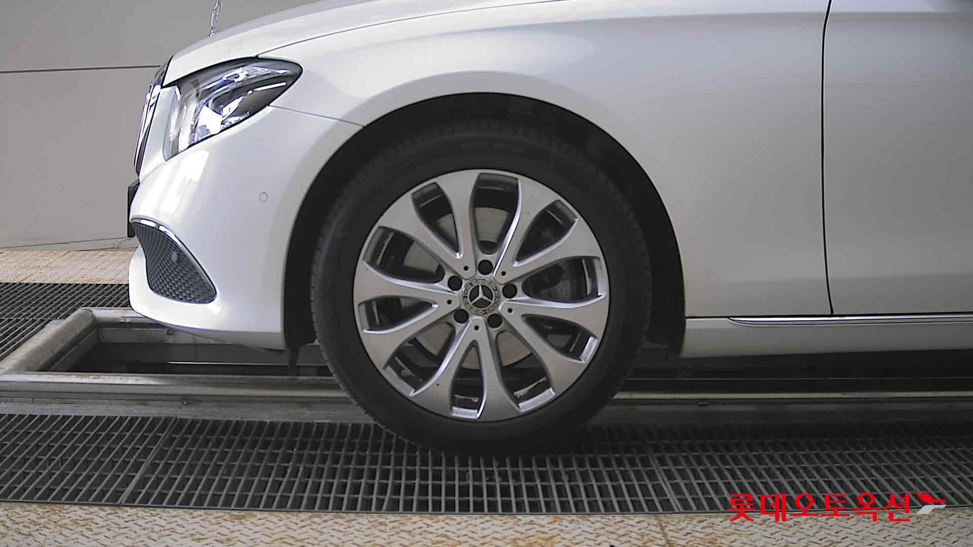 2020 - mercedes-benz e220