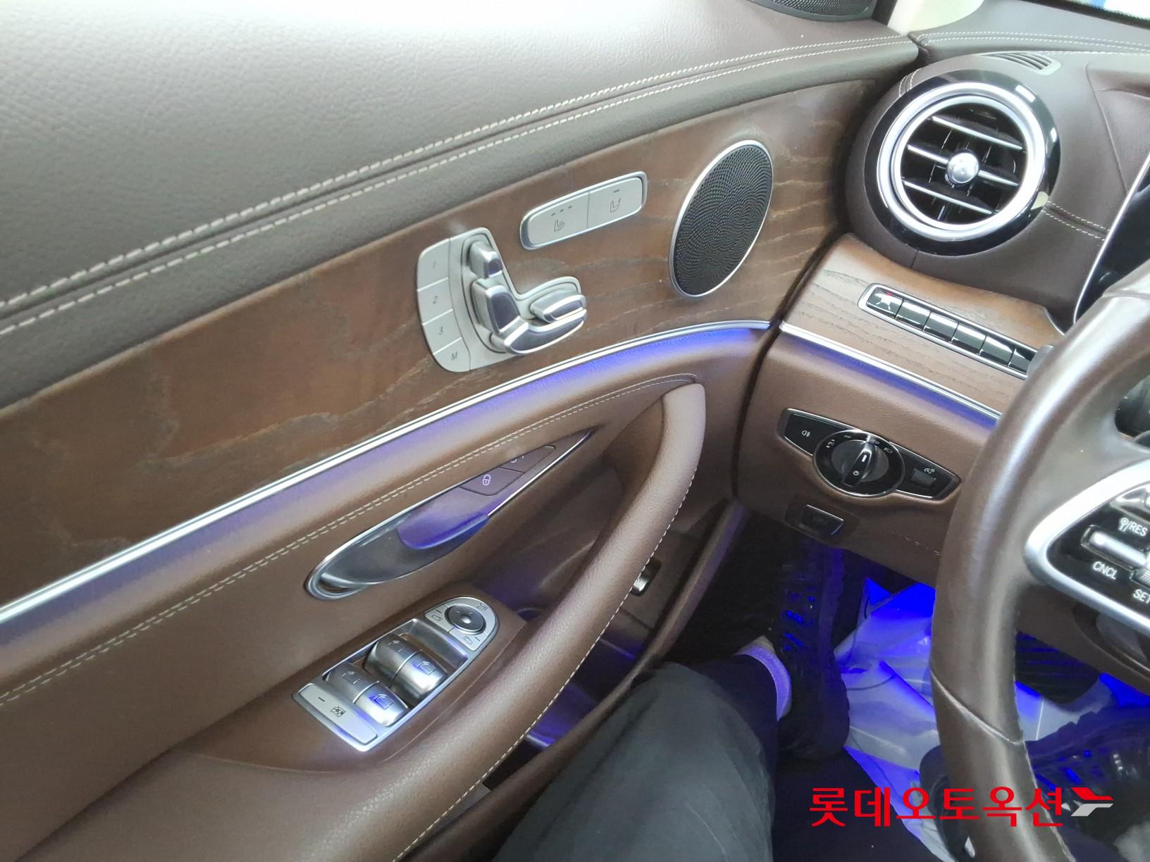 2020 - mercedes-benz e220