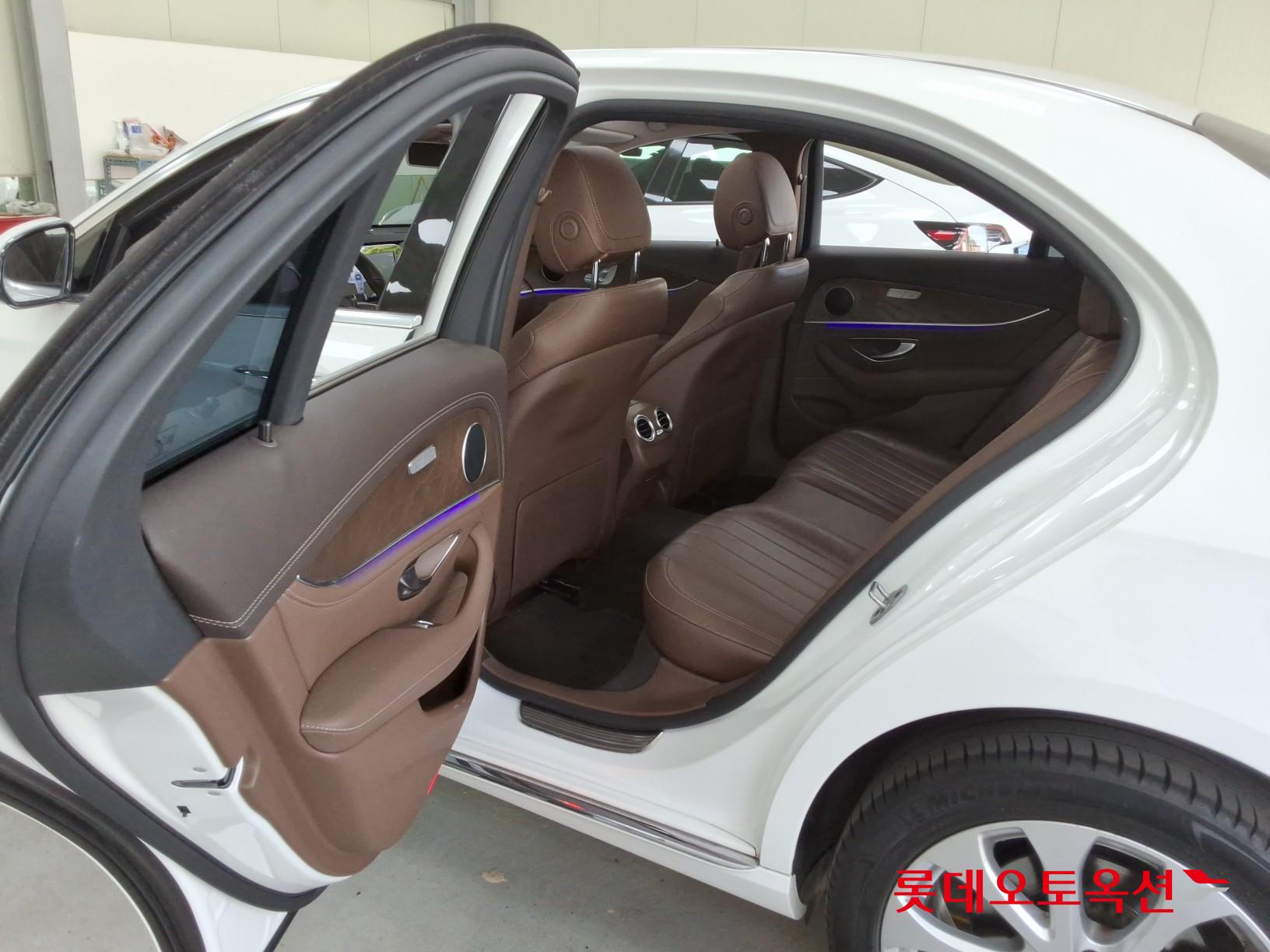 2020 - mercedes-benz e220