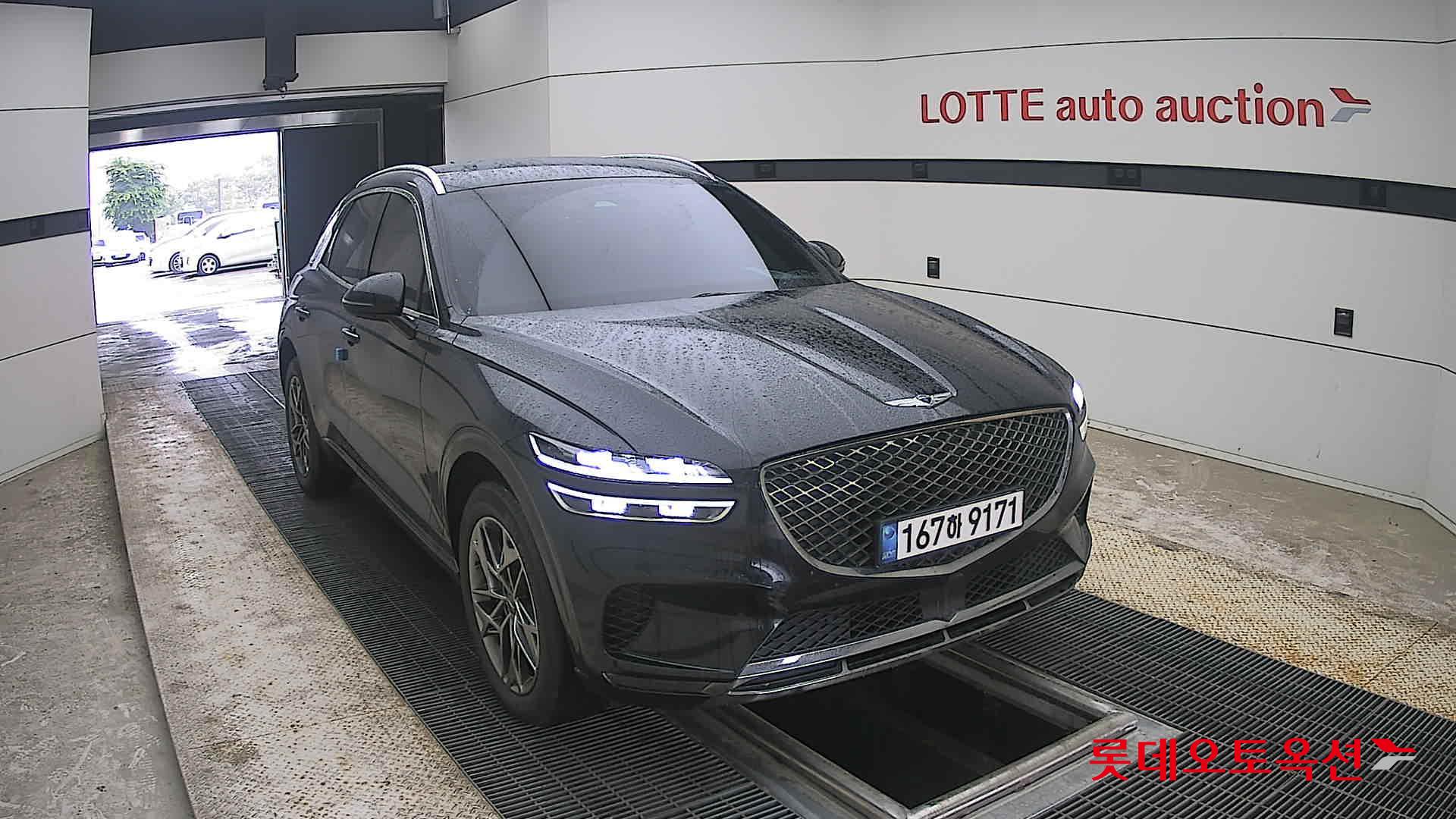 2021 - genesis gv70