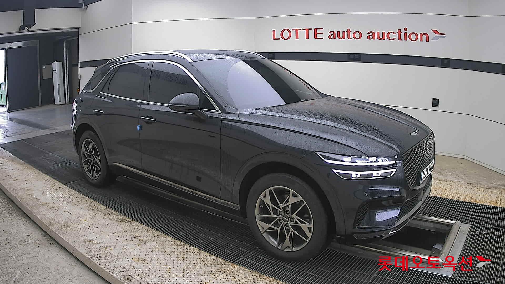 2021 - genesis gv70