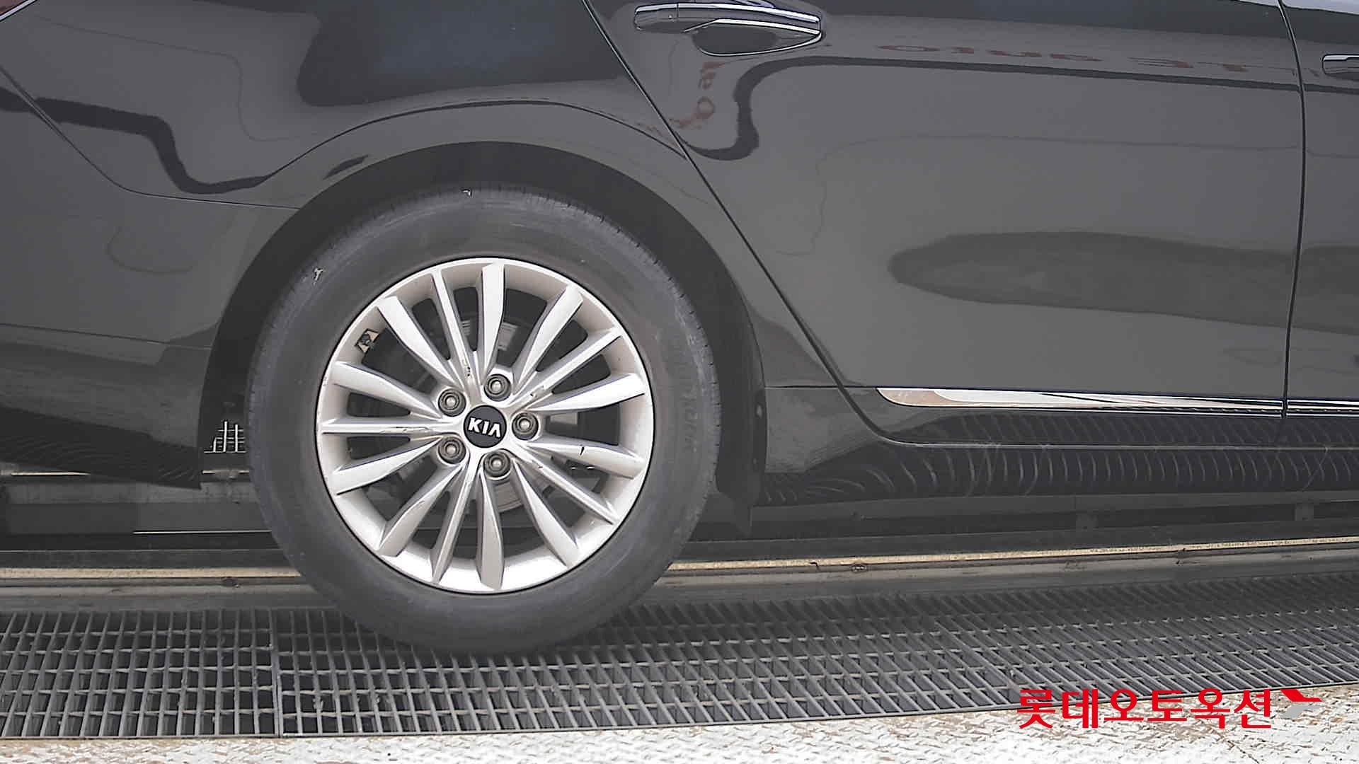 2020 - kia k7