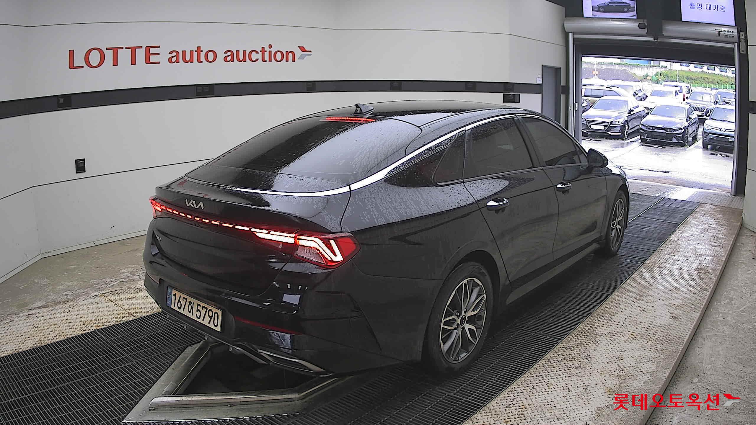 Kia K5 - 5