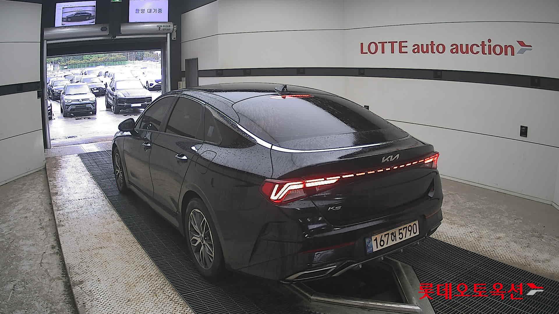 Kia K5 - 16
