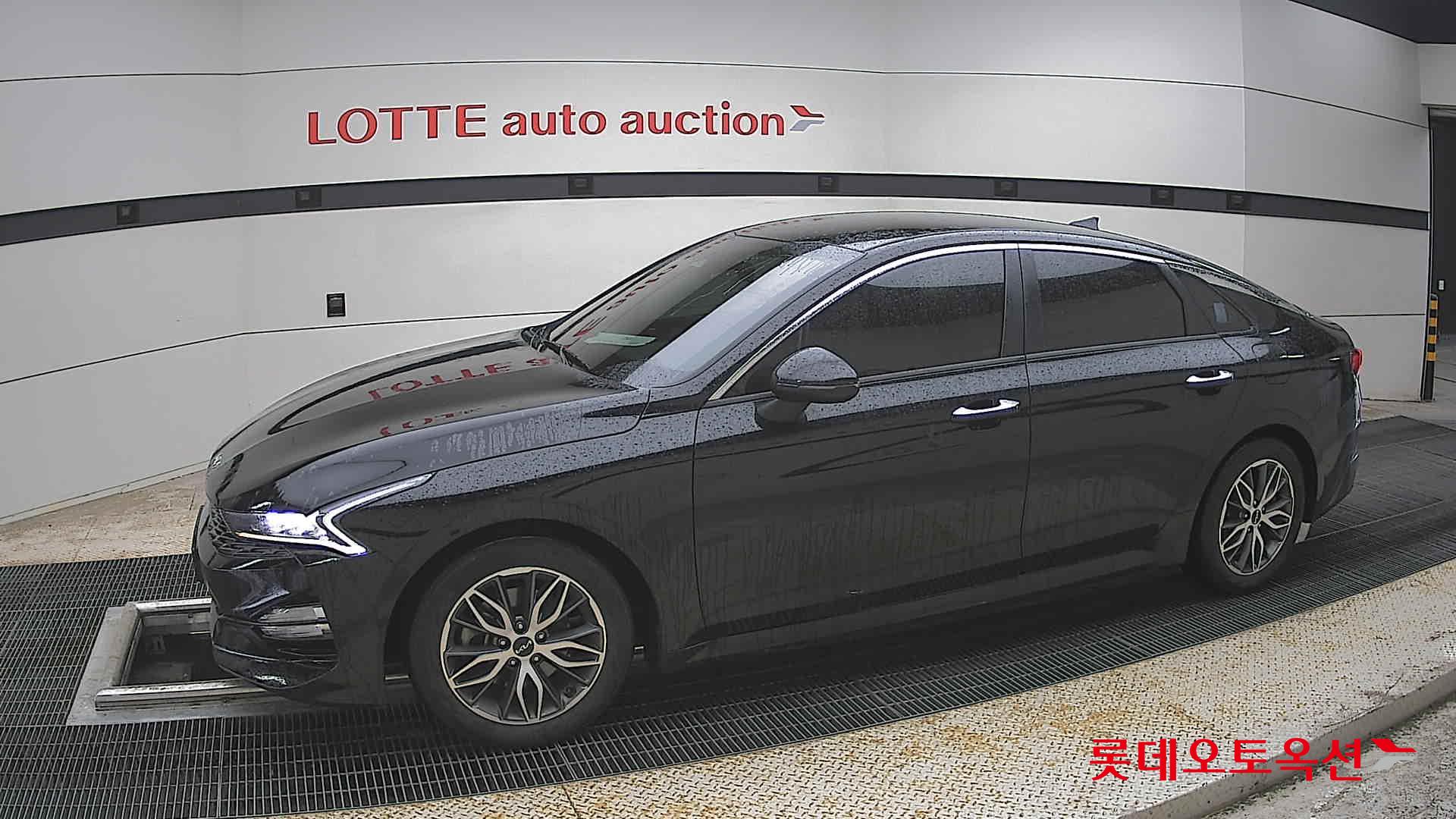Kia K5 - 12
