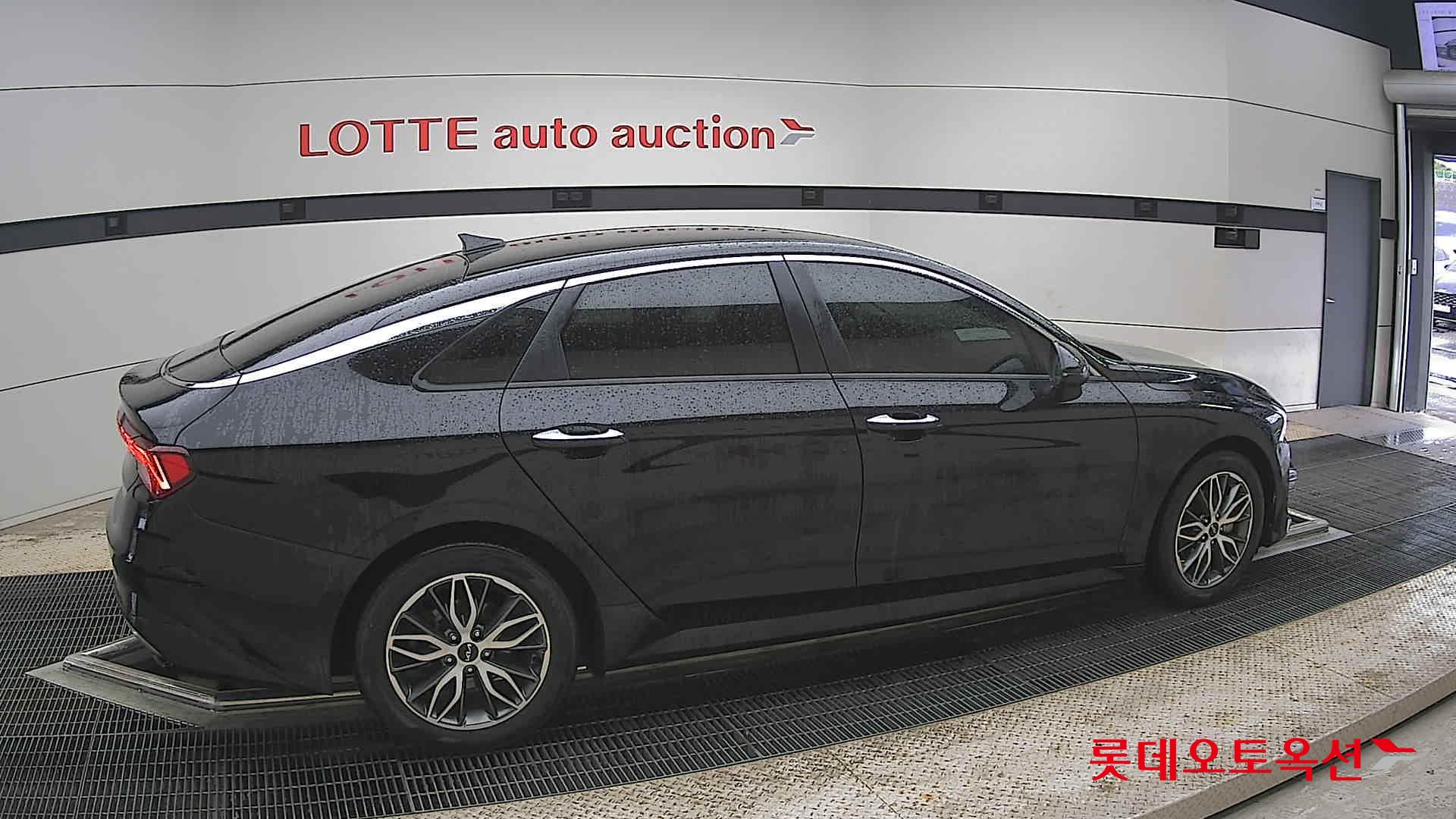 Kia K5 - 20