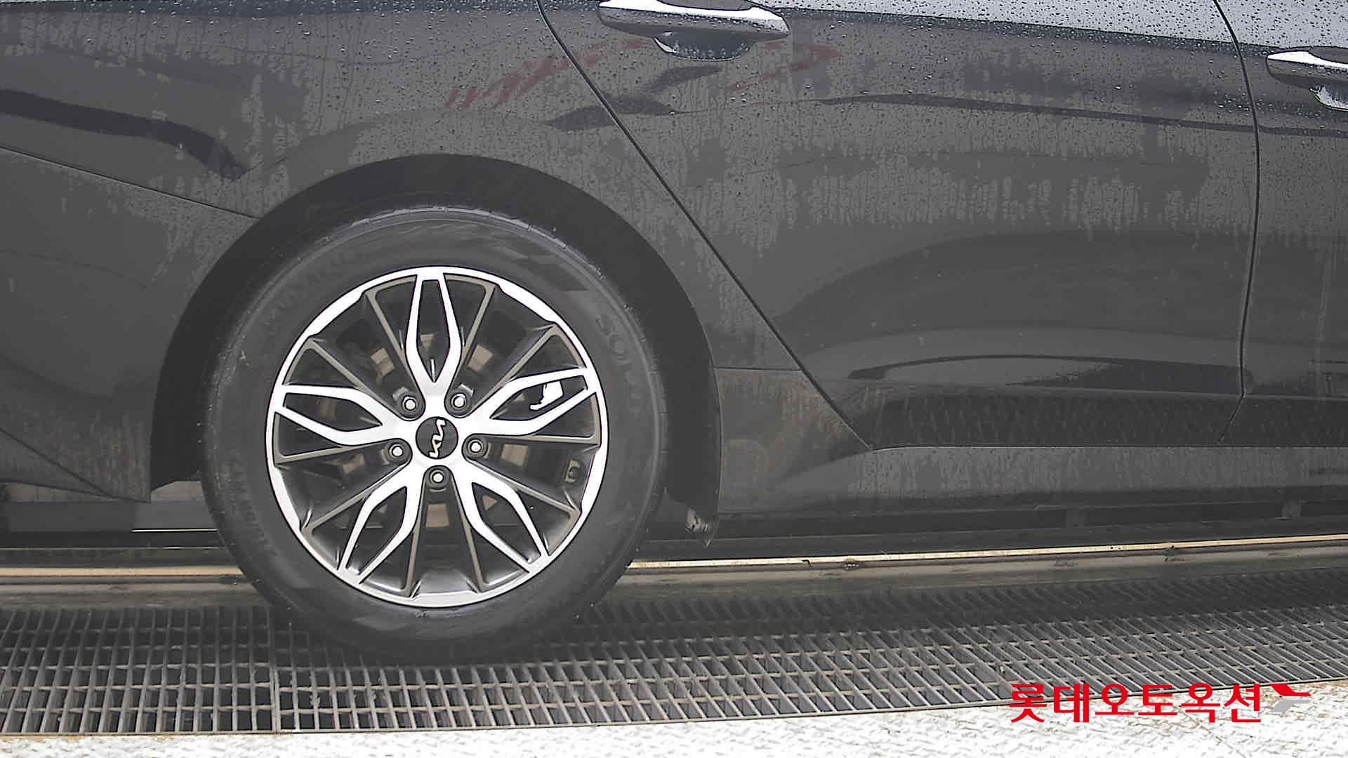 Kia K5 - 28