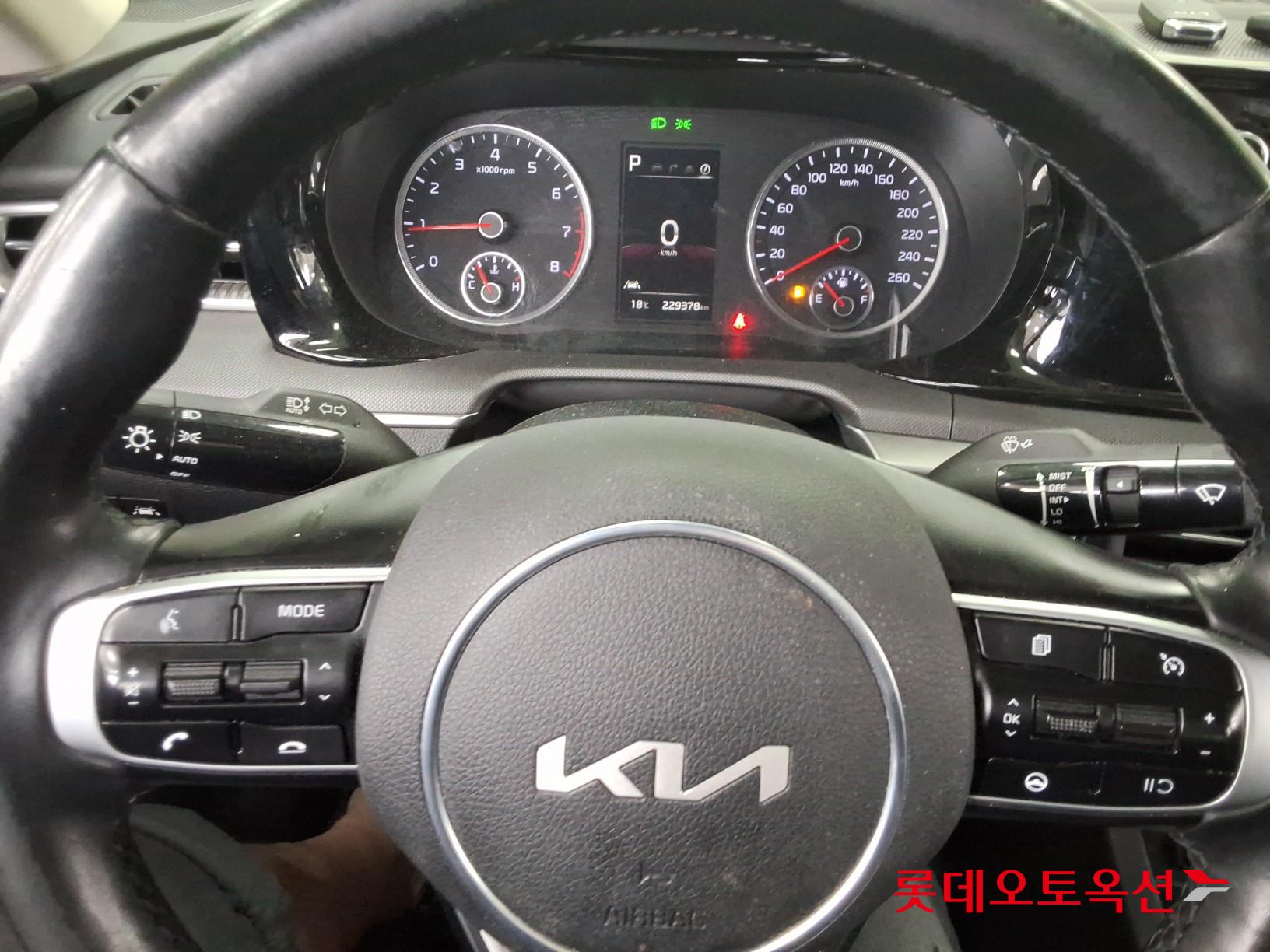 Kia K5 - 30
