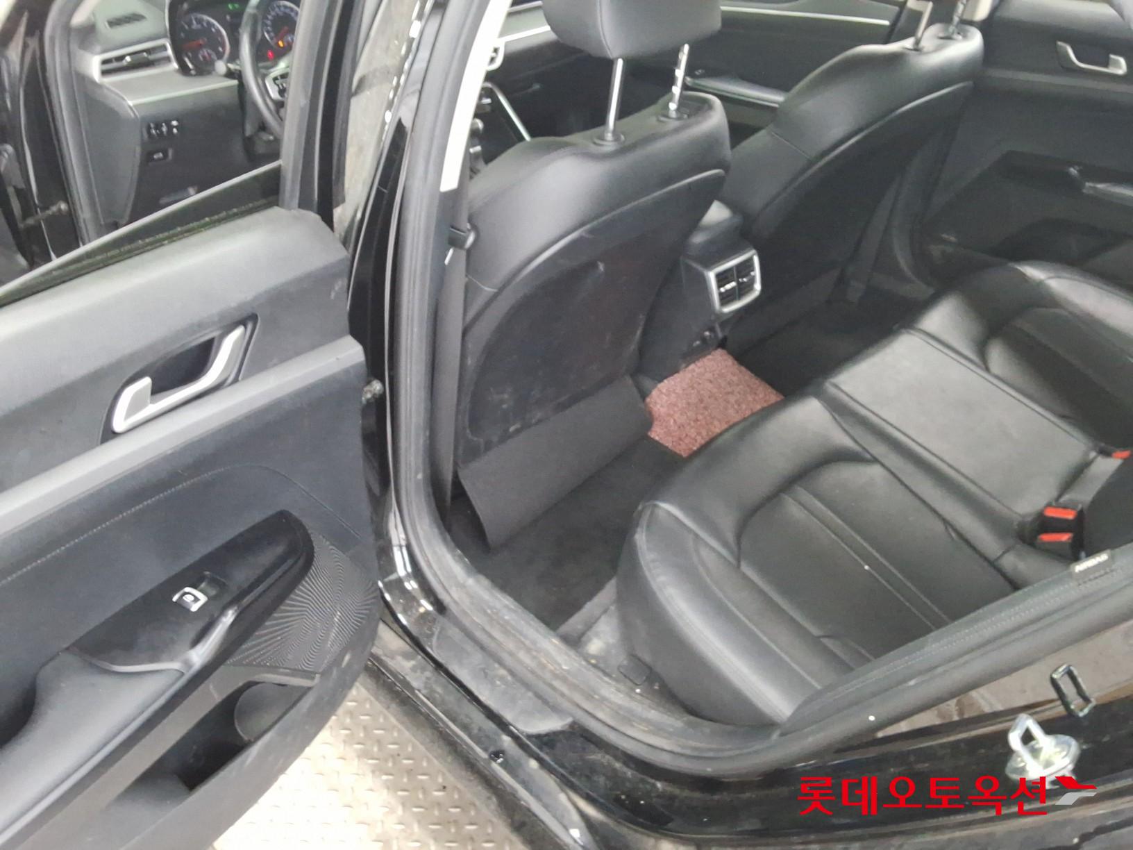 Kia K5 - 38
