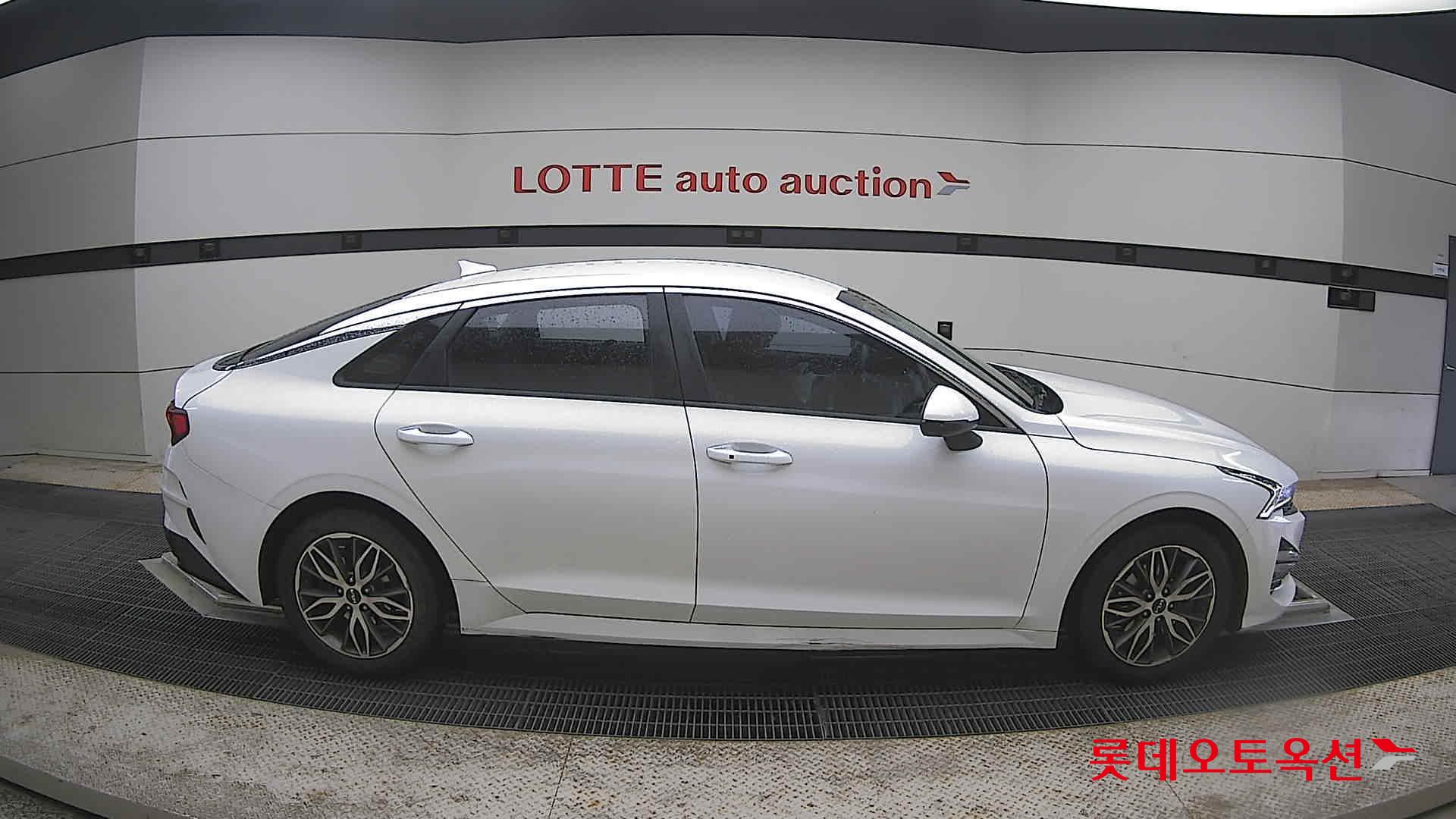 Kia K5 - 21