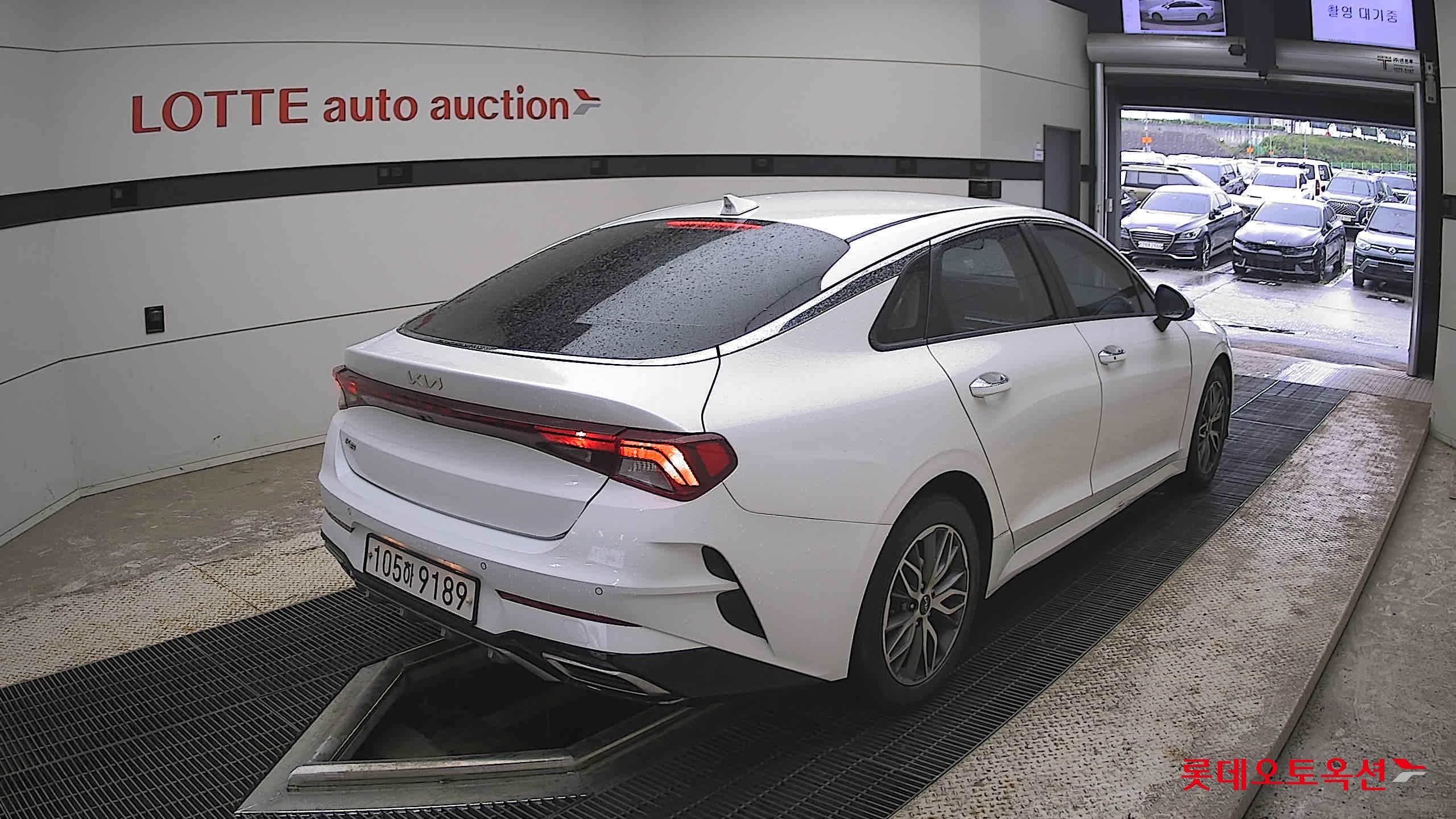 Kia K5 - 5