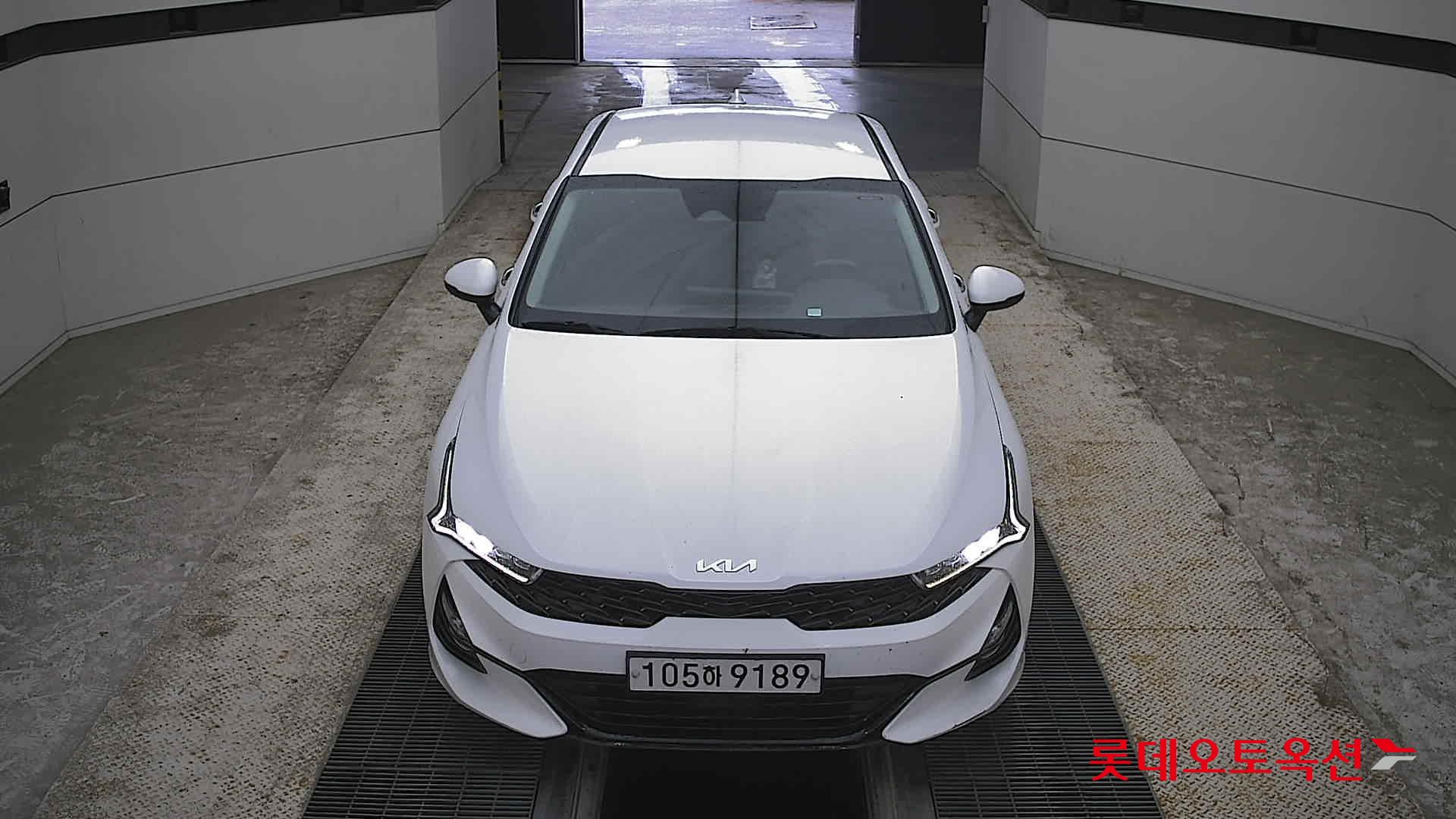 Kia K5 - 1