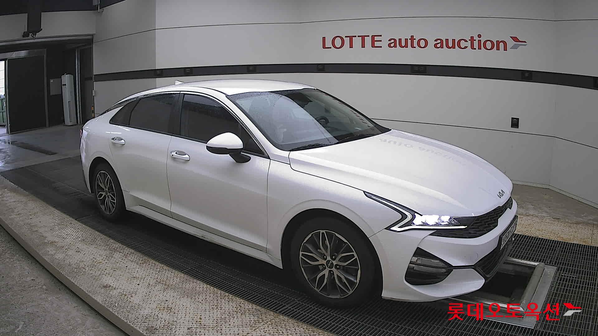 Kia K5 - 23