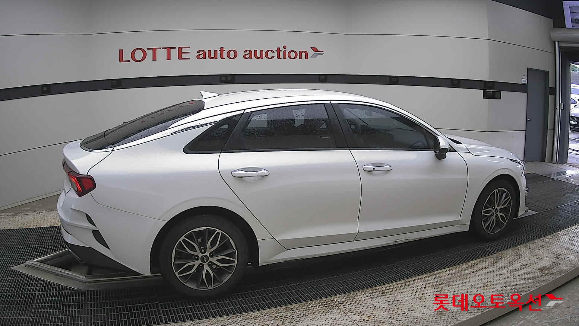 Kia K5 - 20