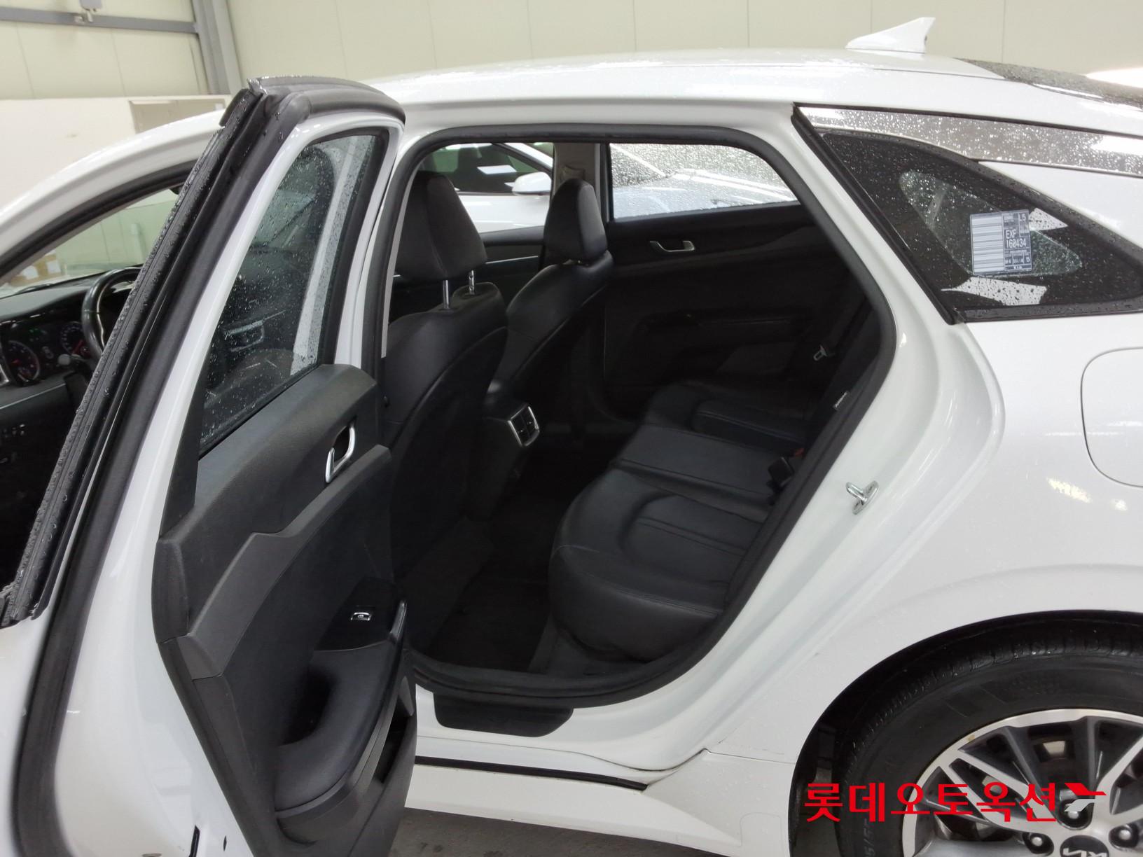 Kia K5 - 38