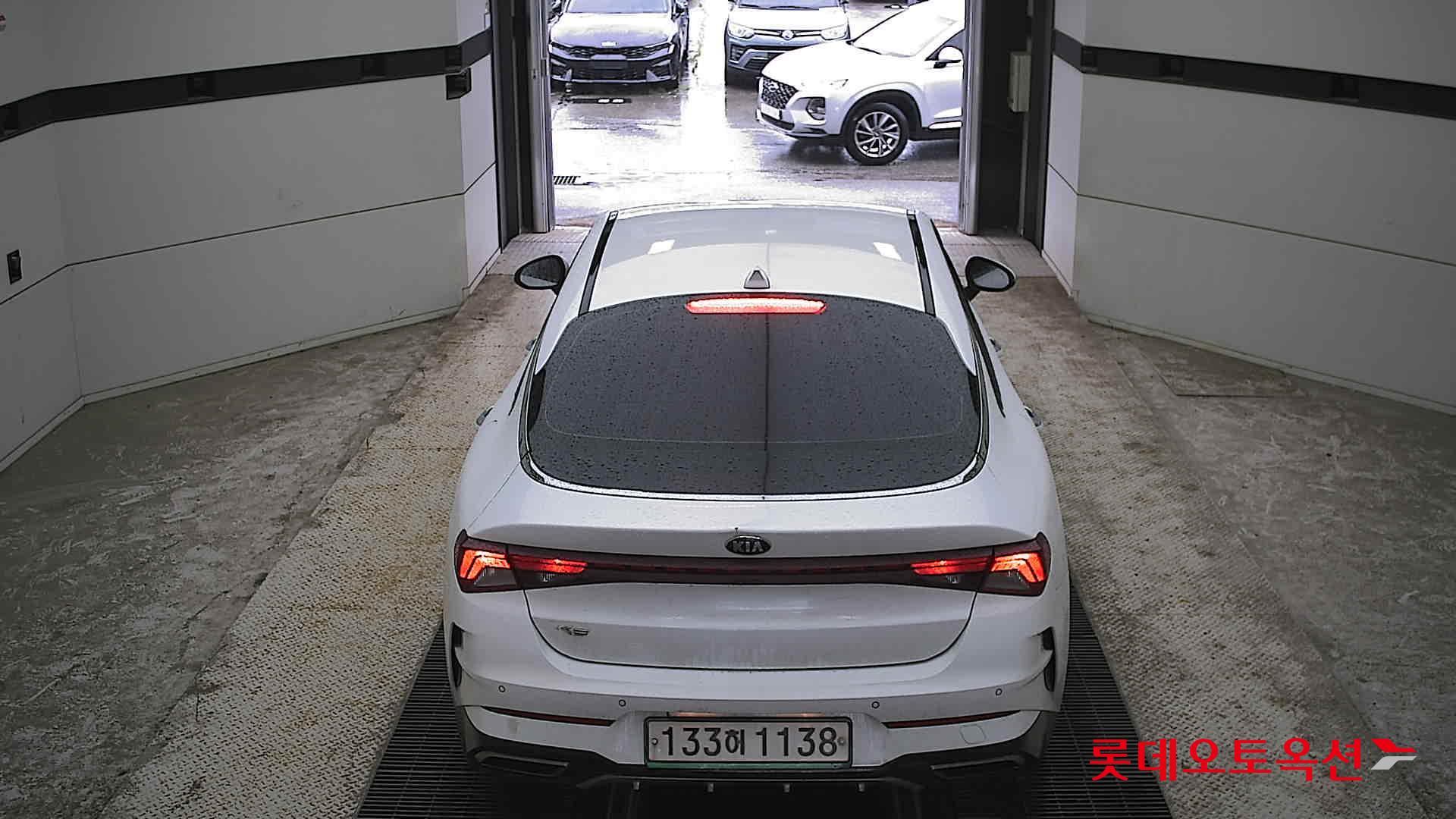 Kia K5 - 17