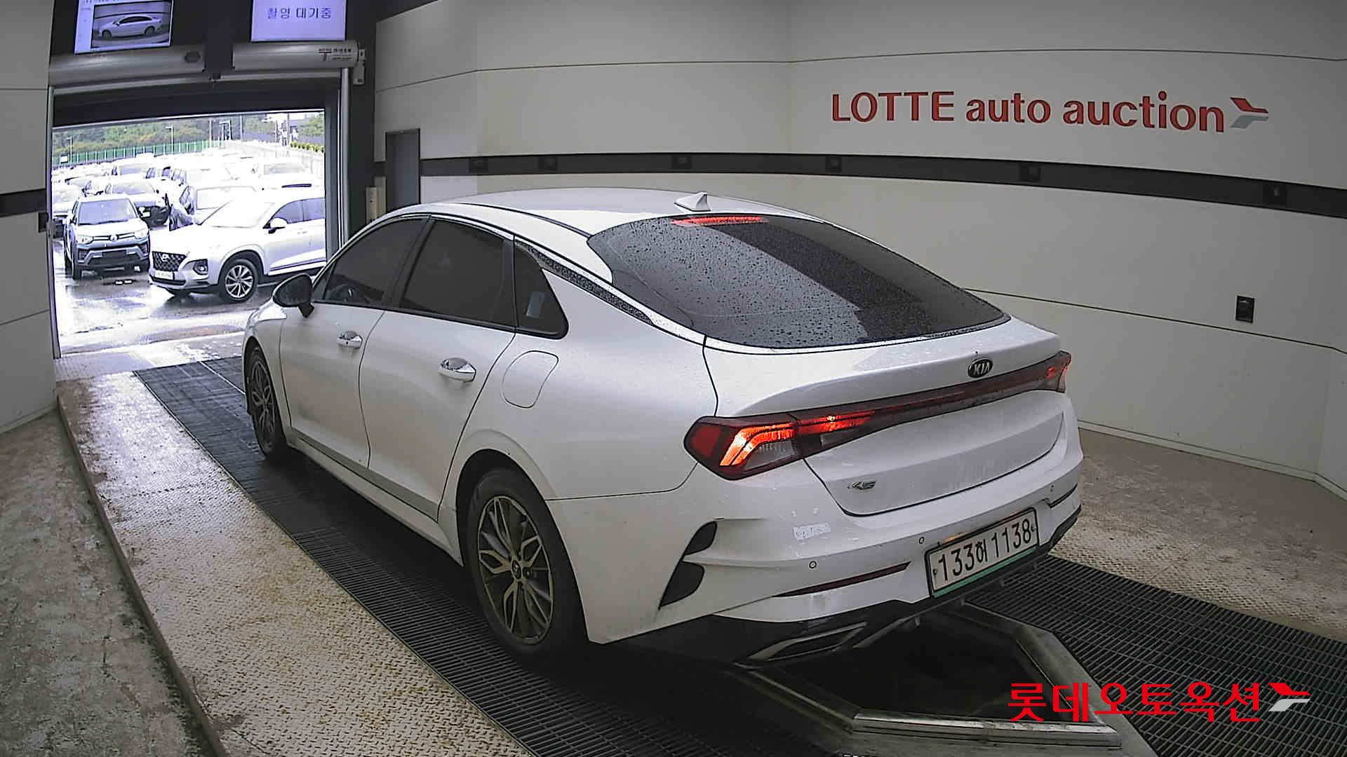 Kia K5 - 4