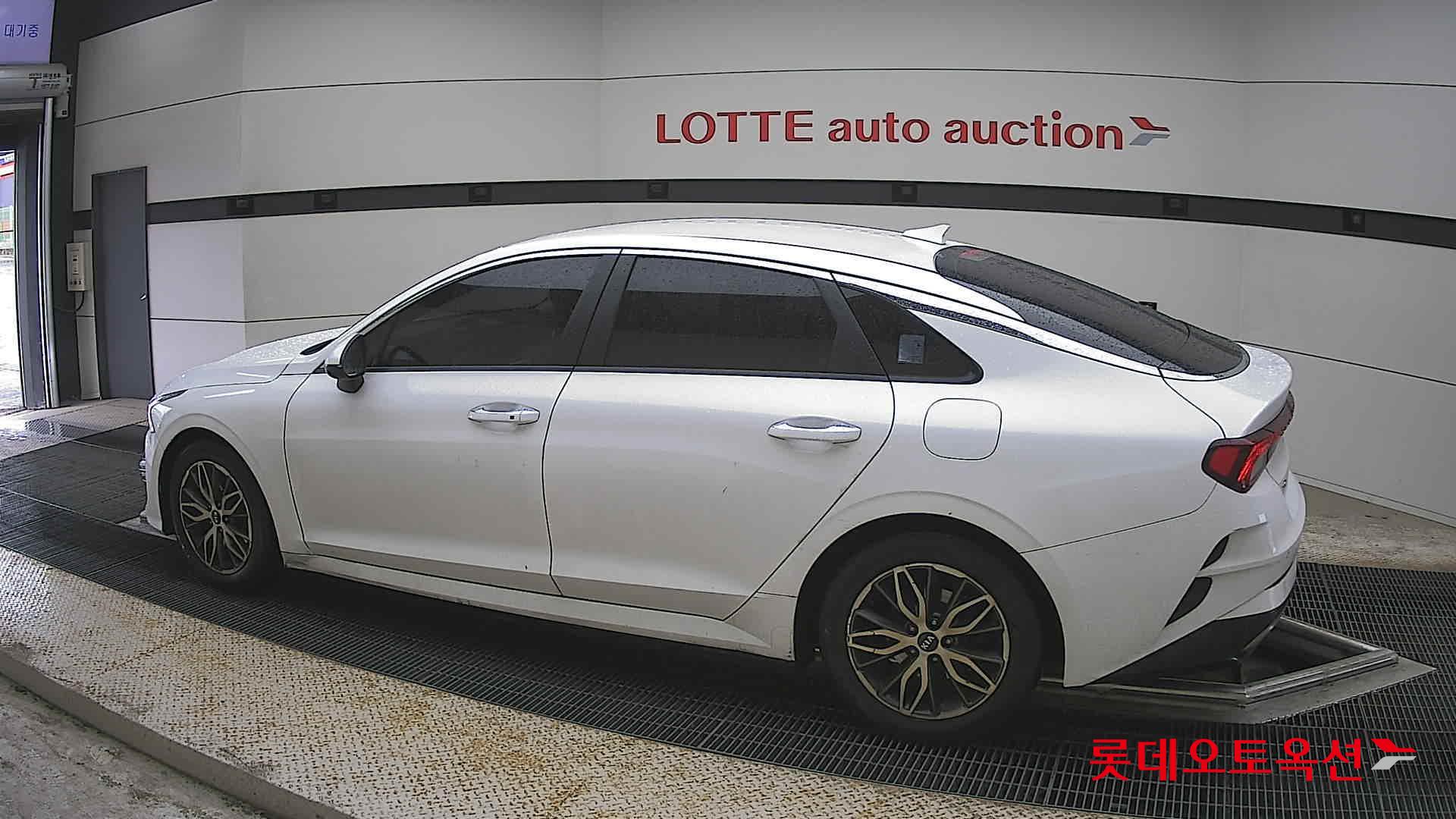 Kia K5 - 14