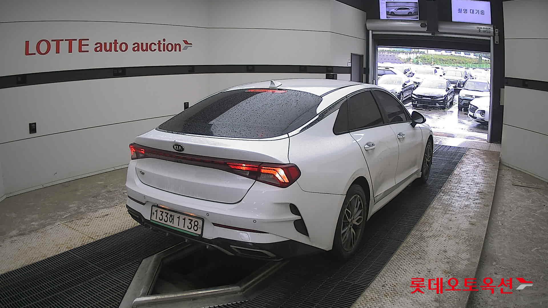 Kia K5 - 18