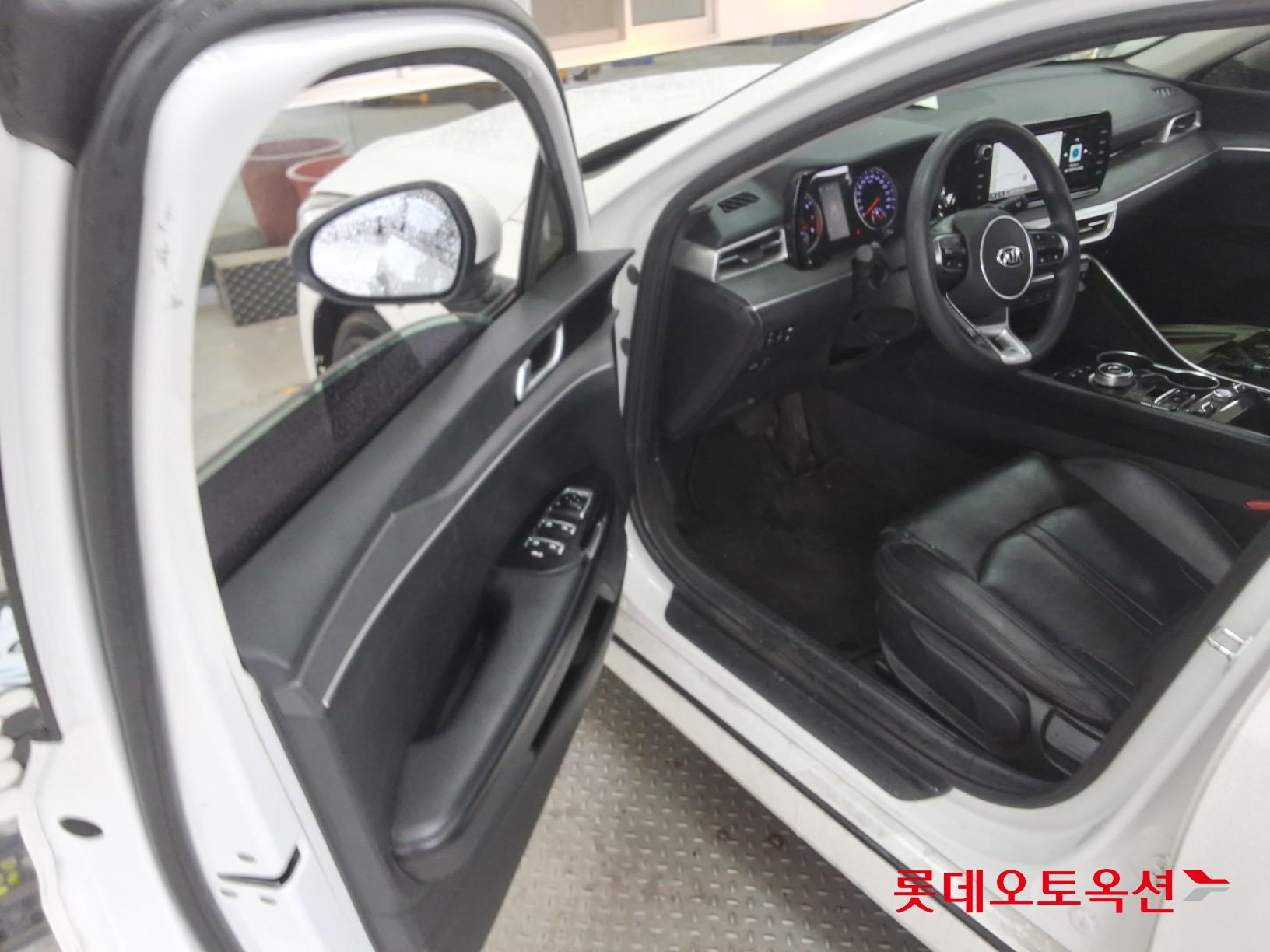 Kia K5 - 37