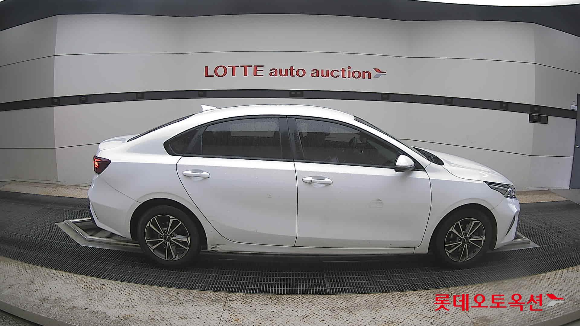 Kia K3 - 21