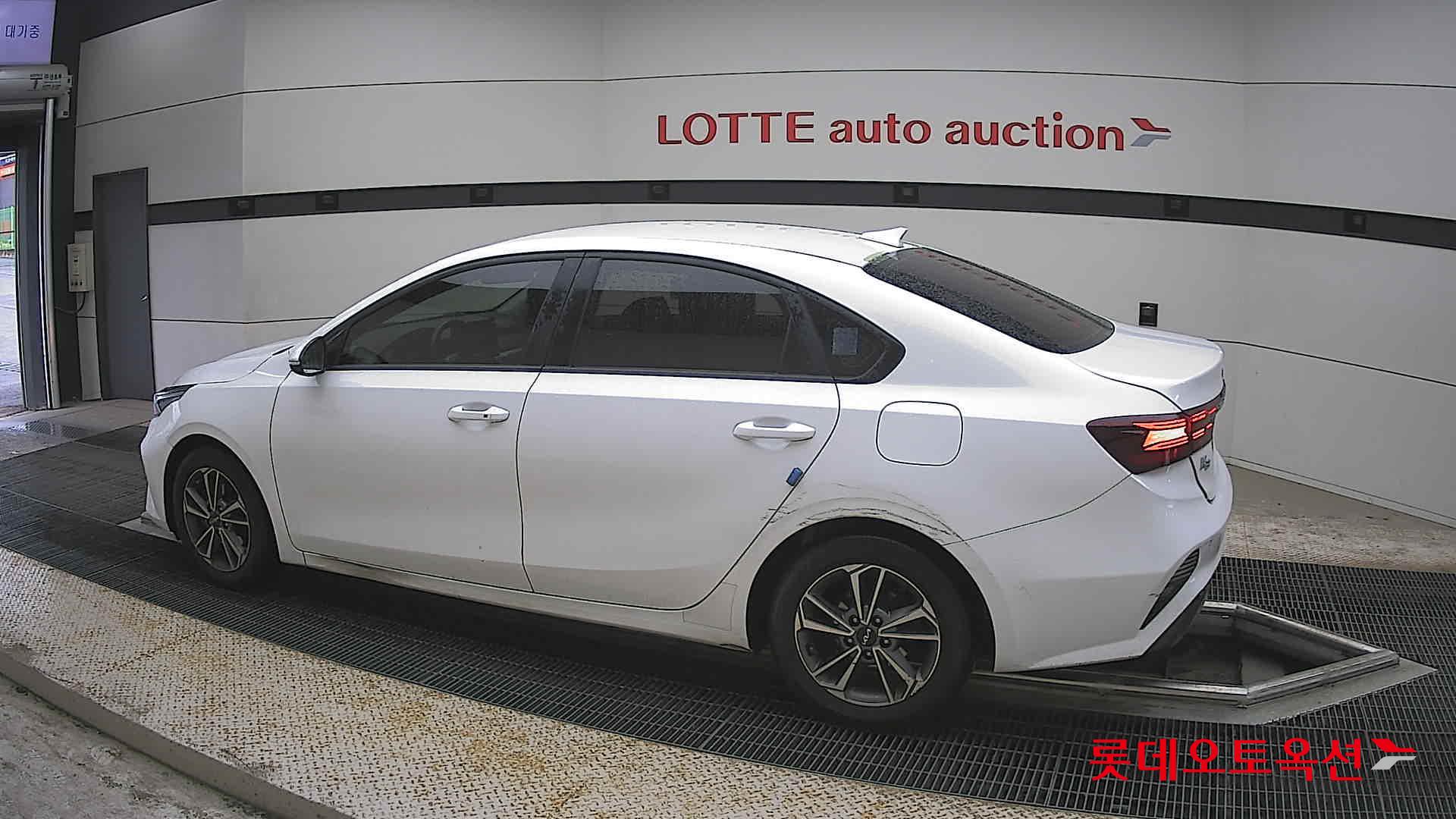 Kia K3 - 14