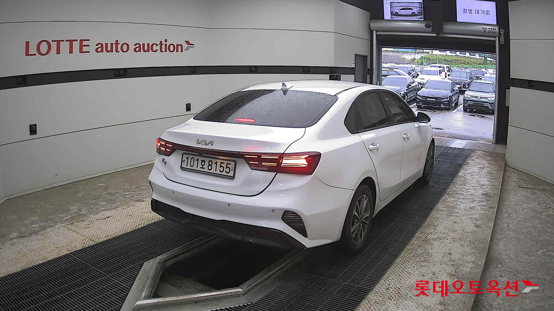 Kia K3 - 18