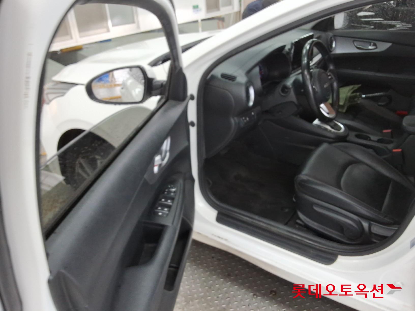 Kia K3 - 37