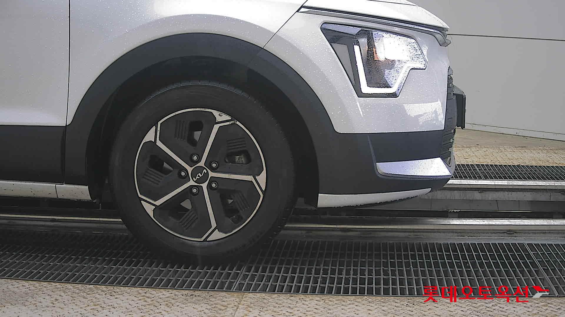 Kia Niro - 27