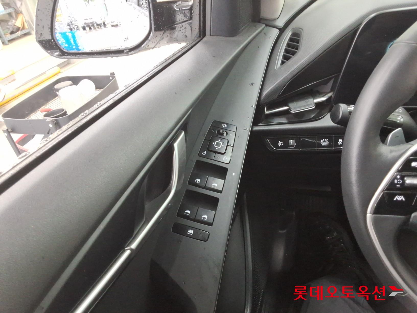 Kia Niro - 29