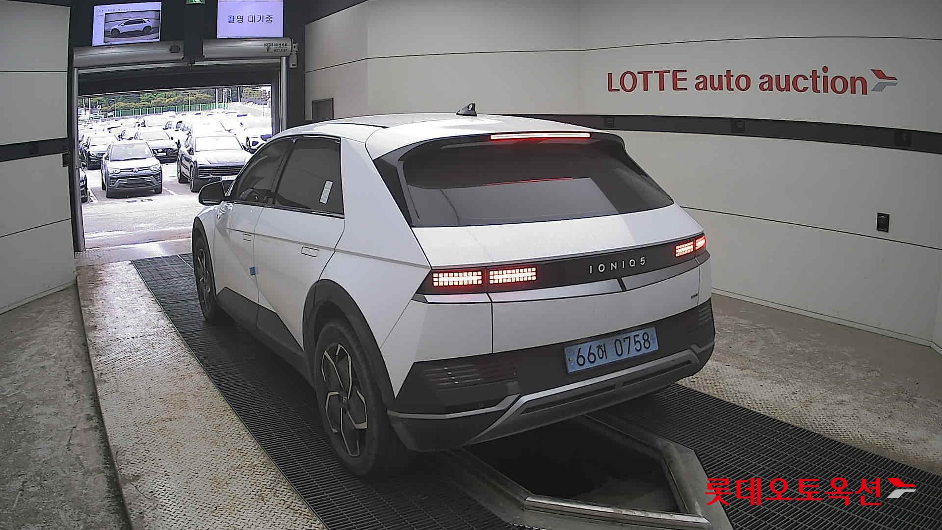 Hyundai Ioniq 5 - 16