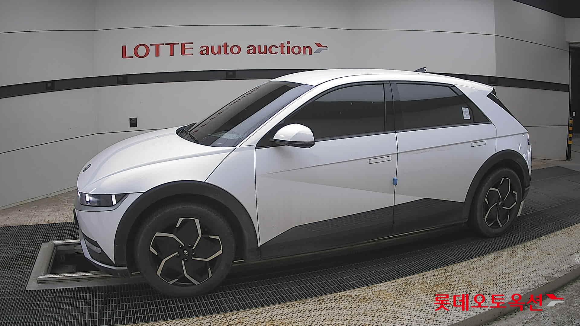 Hyundai Ioniq 5 - 12