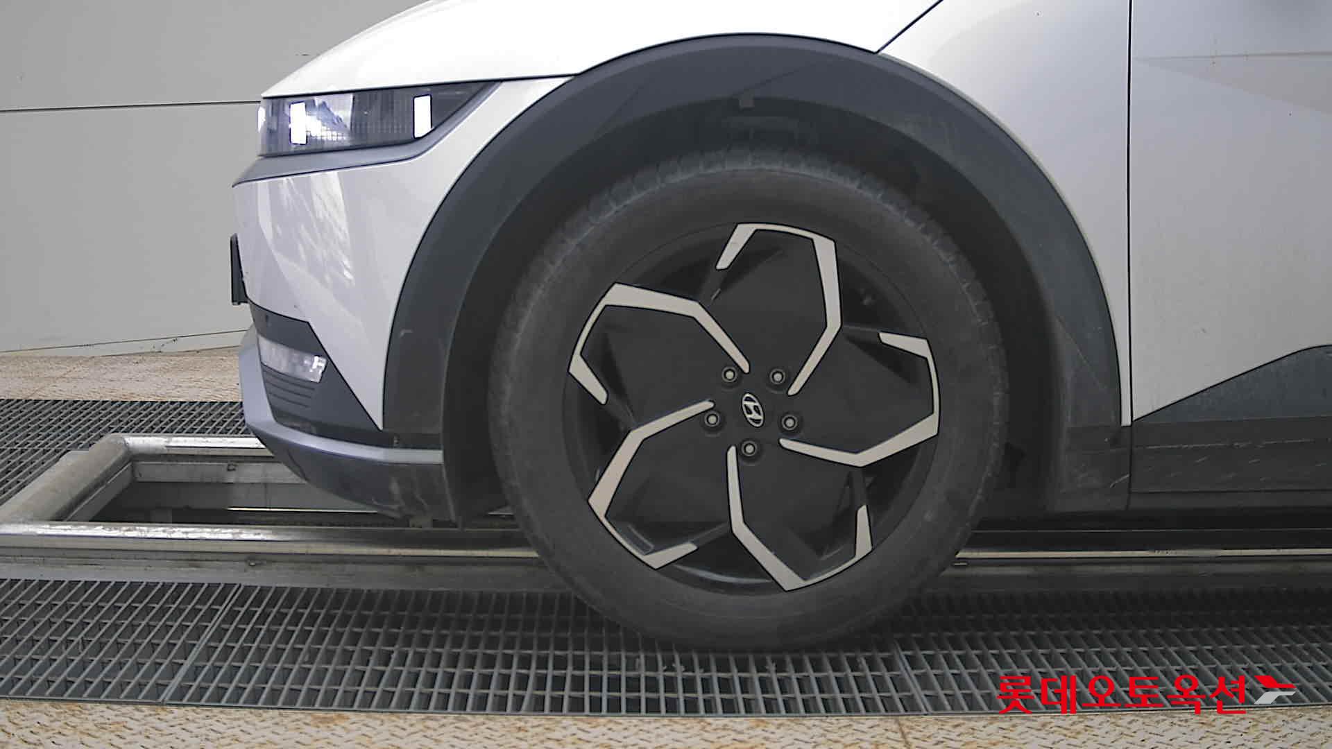 Hyundai Ioniq 5 - 25