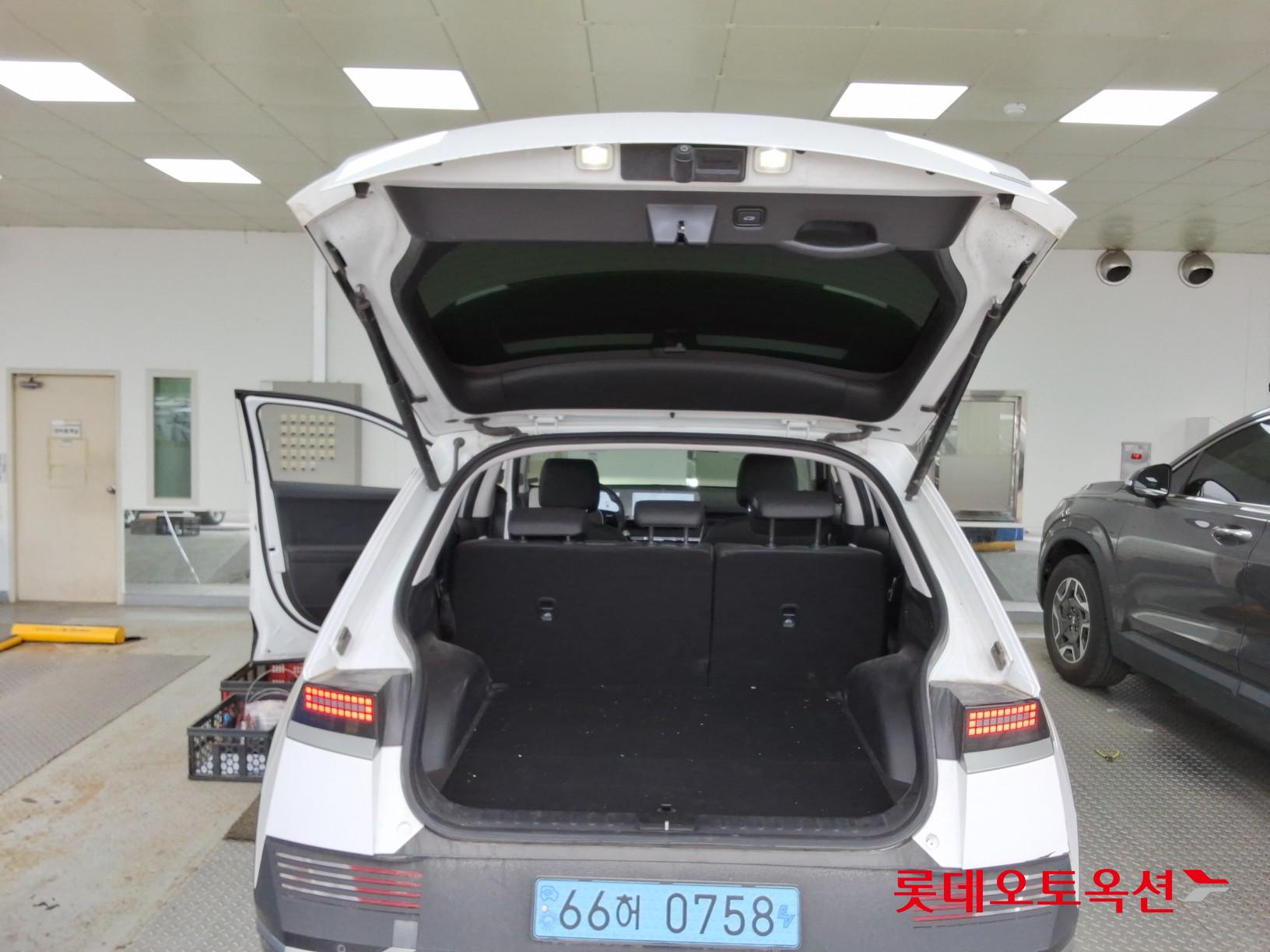 Hyundai Ioniq 5 - 9