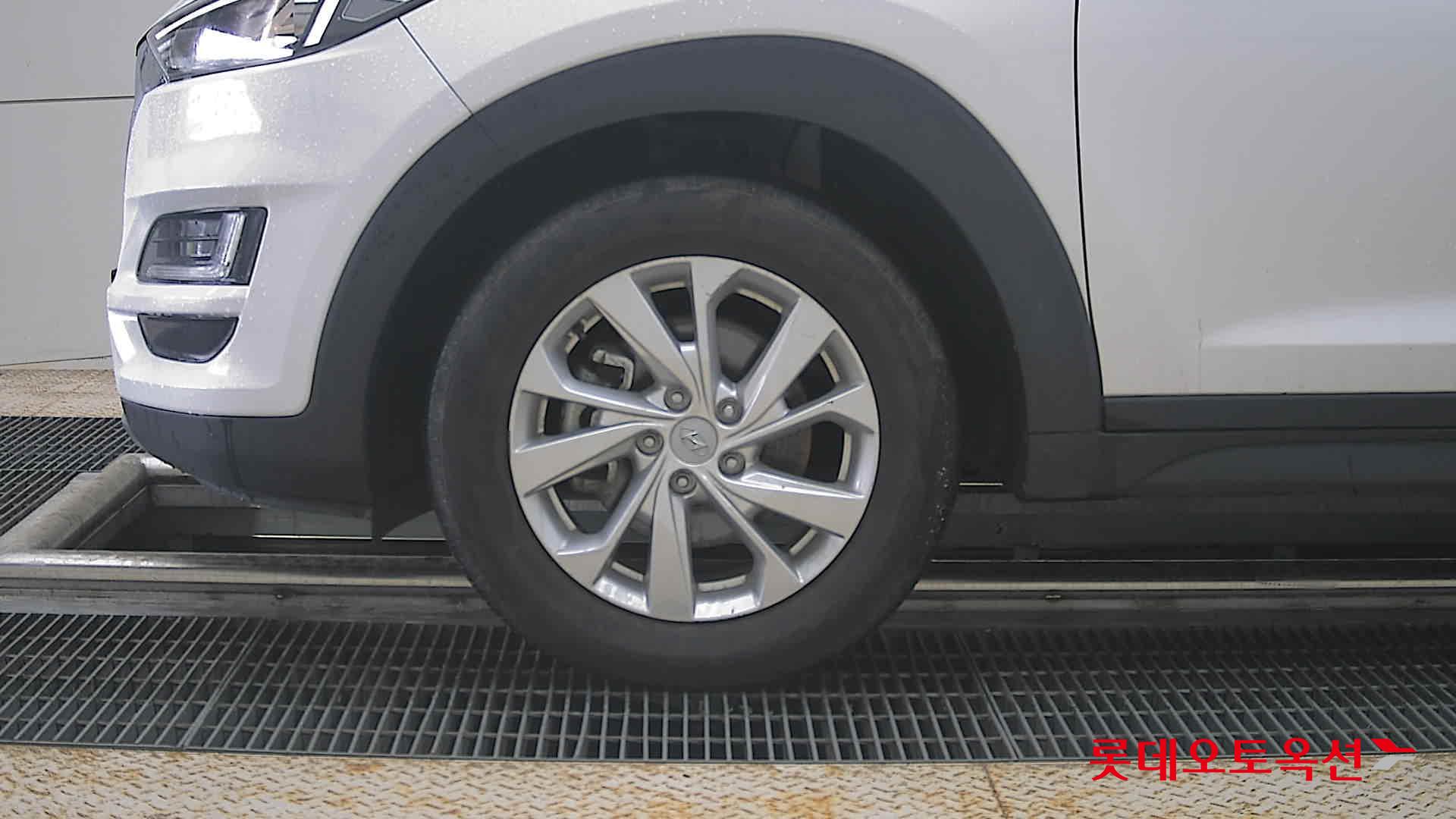 Hyundai Tucson - 25