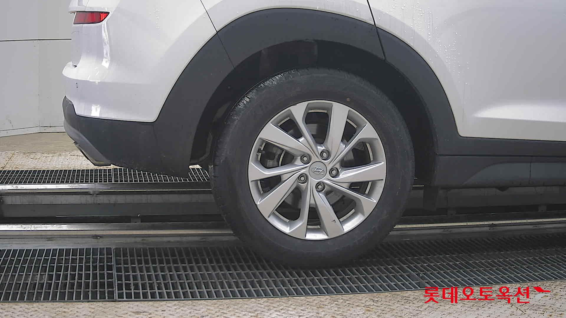 Hyundai Tucson - 28