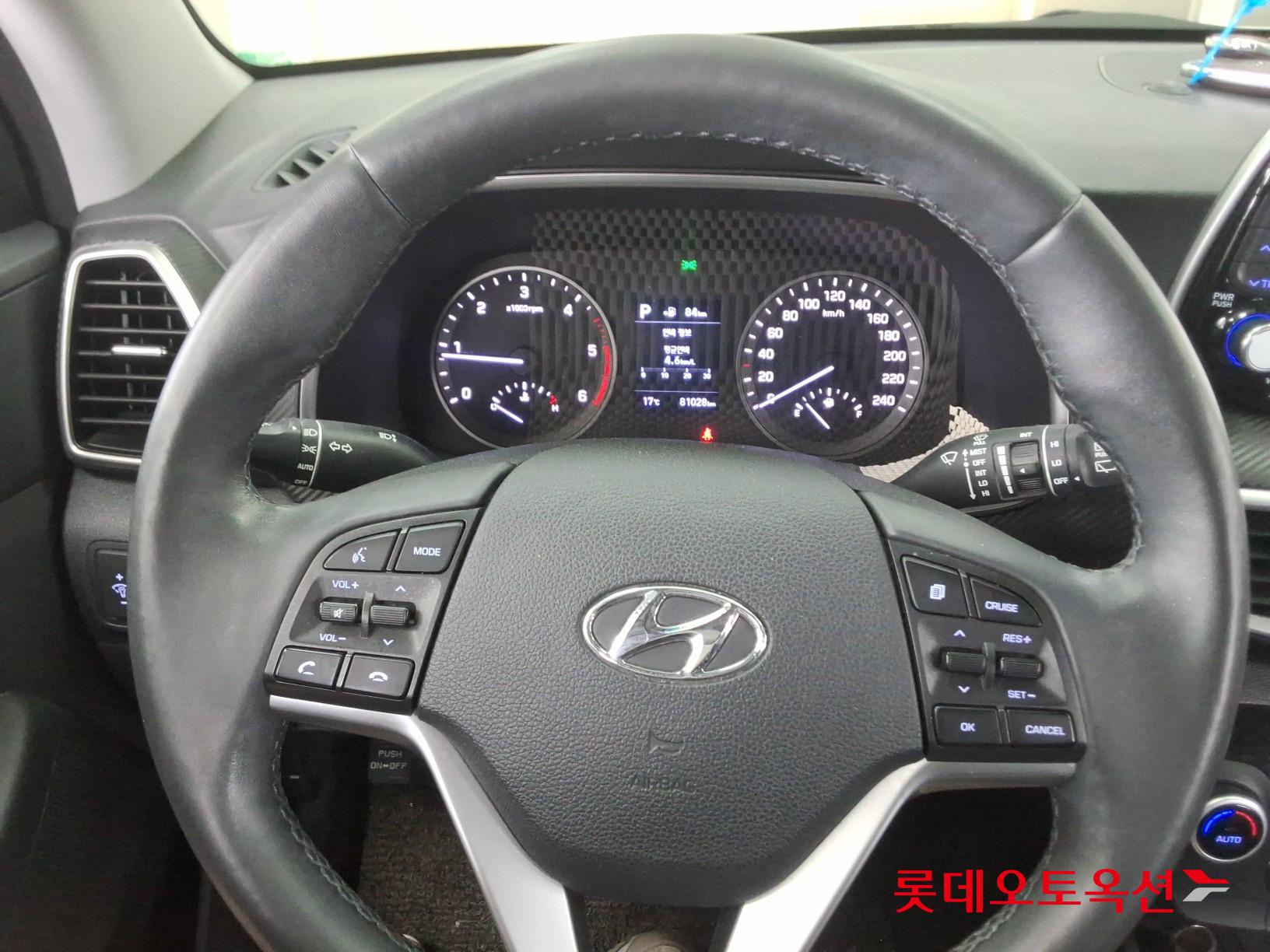 Hyundai Tucson - 30