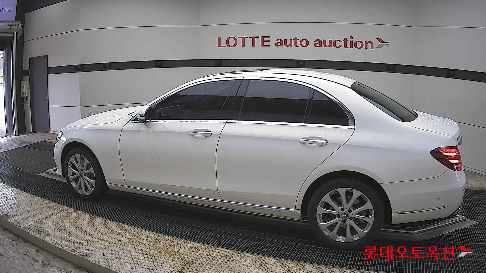 2018 - mercedes-benz e300