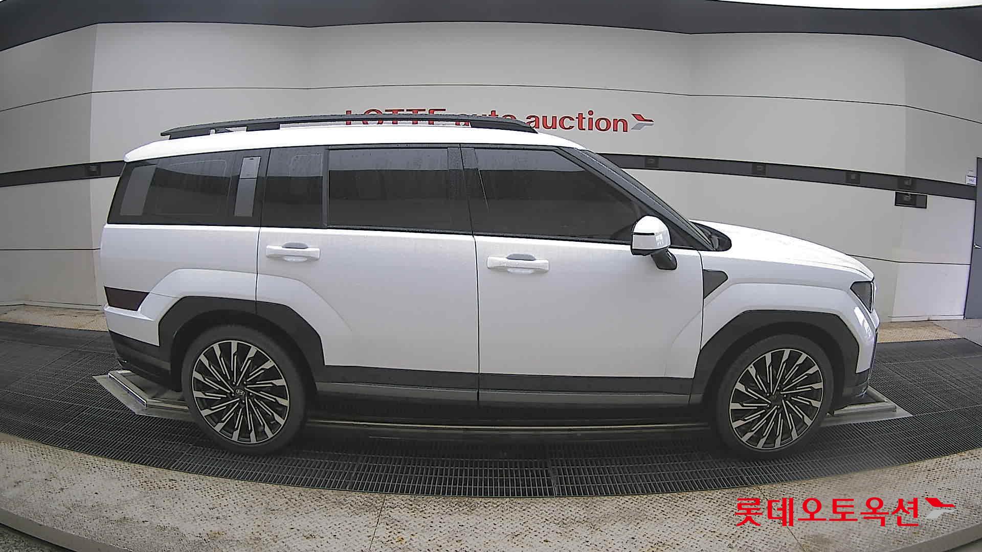 Hyundai Santa Fe 2024 Белый из Кореи, фото 3