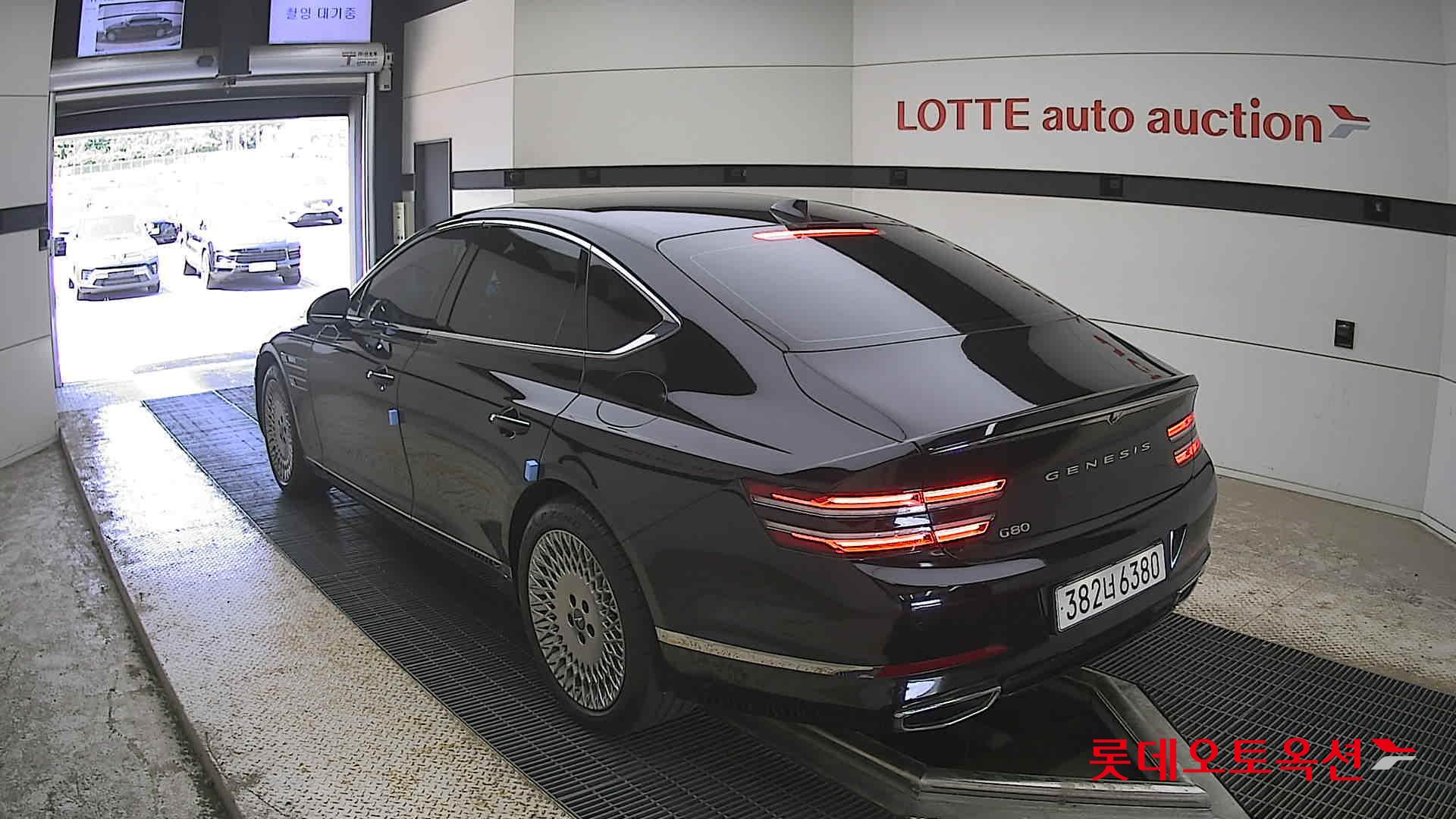 Genesis G80 - 4