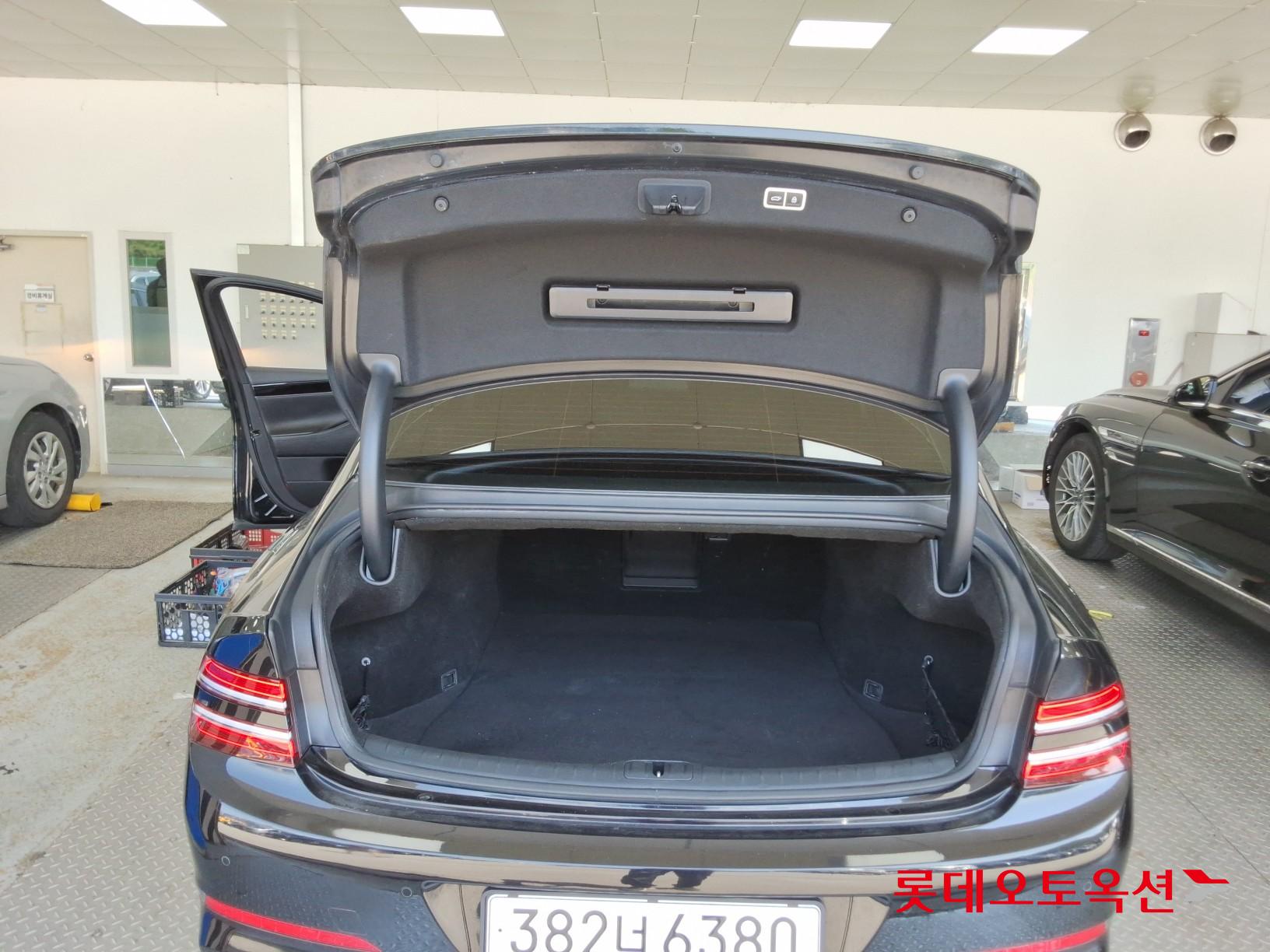 Genesis G80 - 9