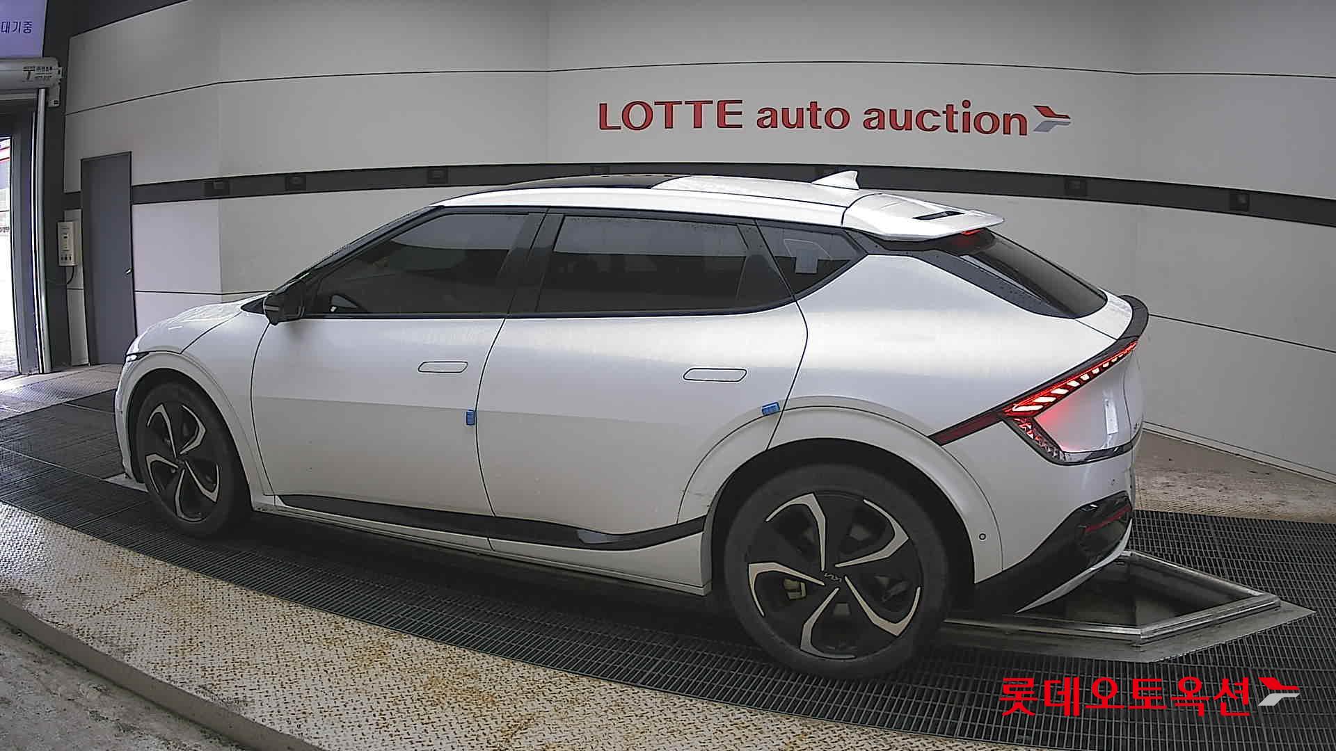 Kia EV6 - 14