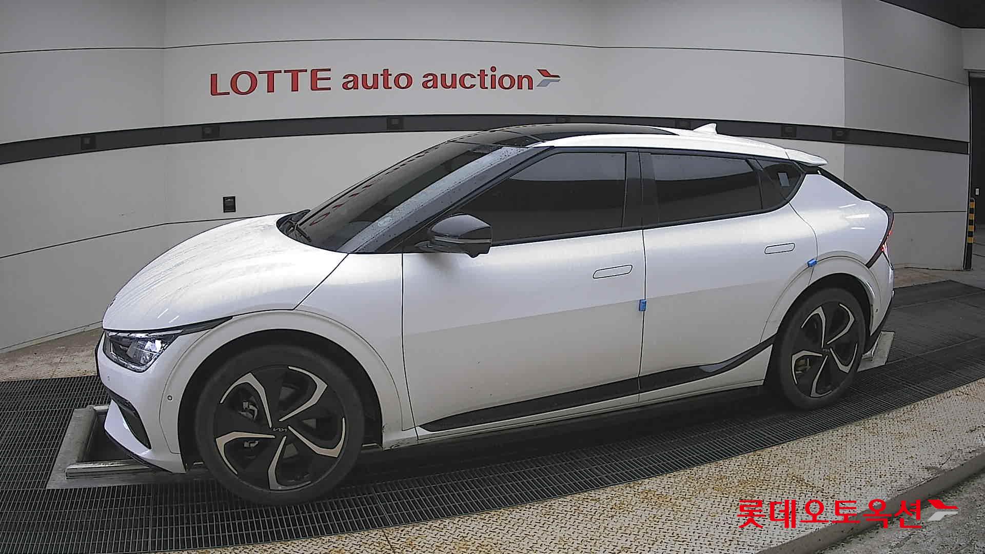 Kia EV6 - 12