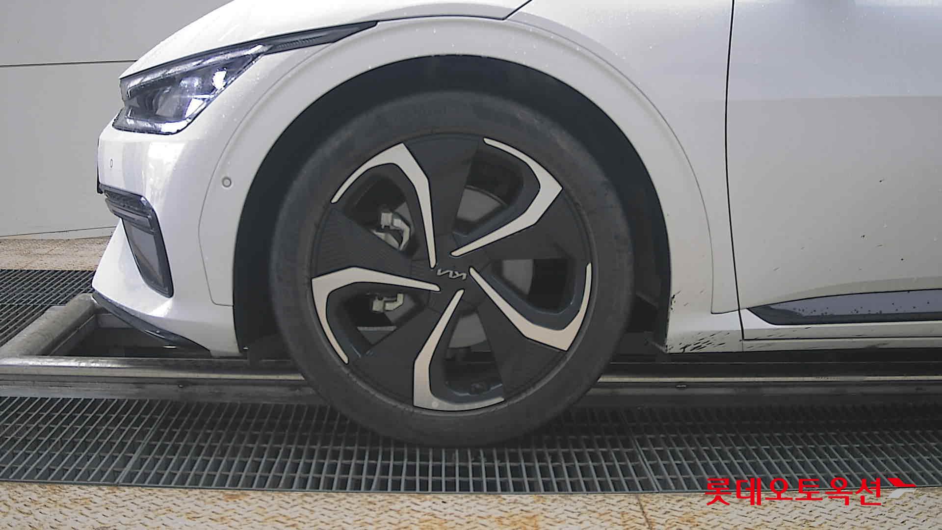 Kia EV6 - 25