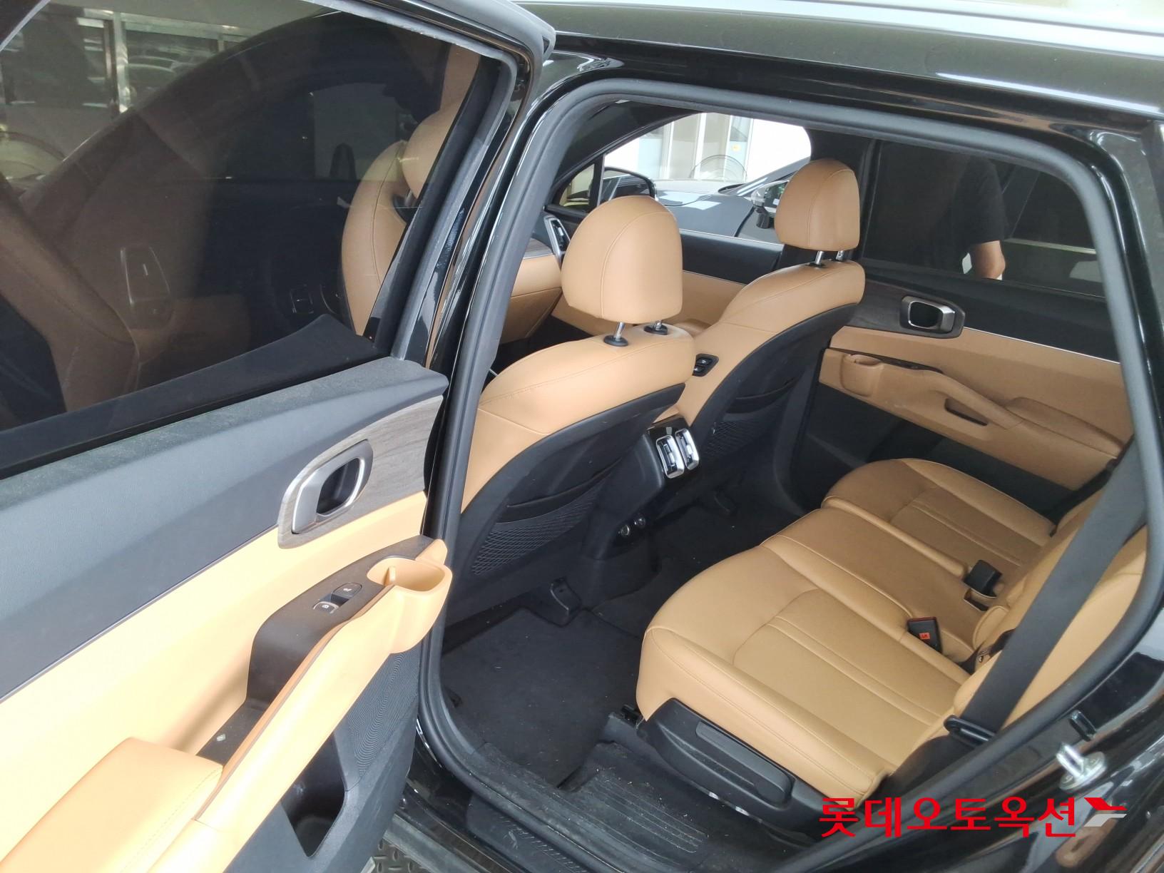 2021 - kia sorento