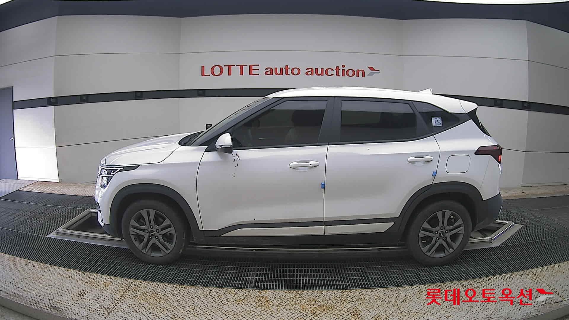 2023 - kia seltos