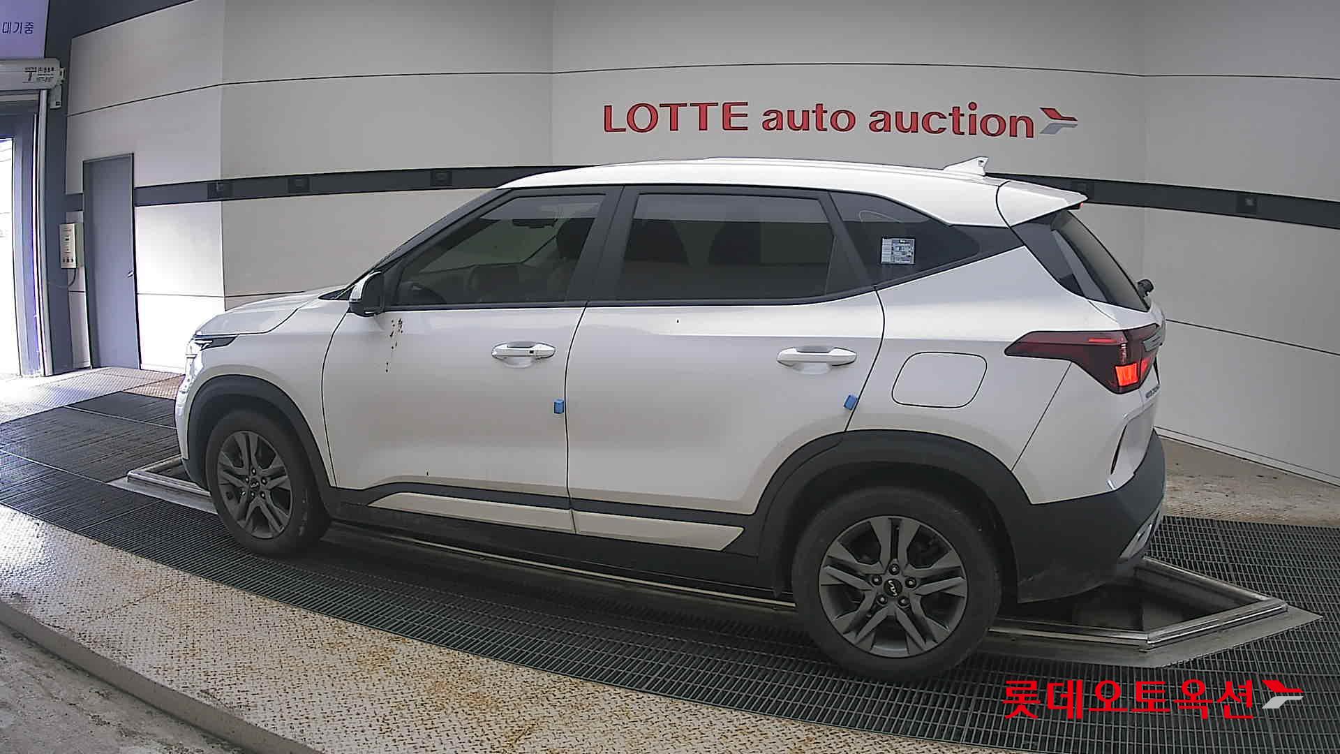 2023 - kia seltos